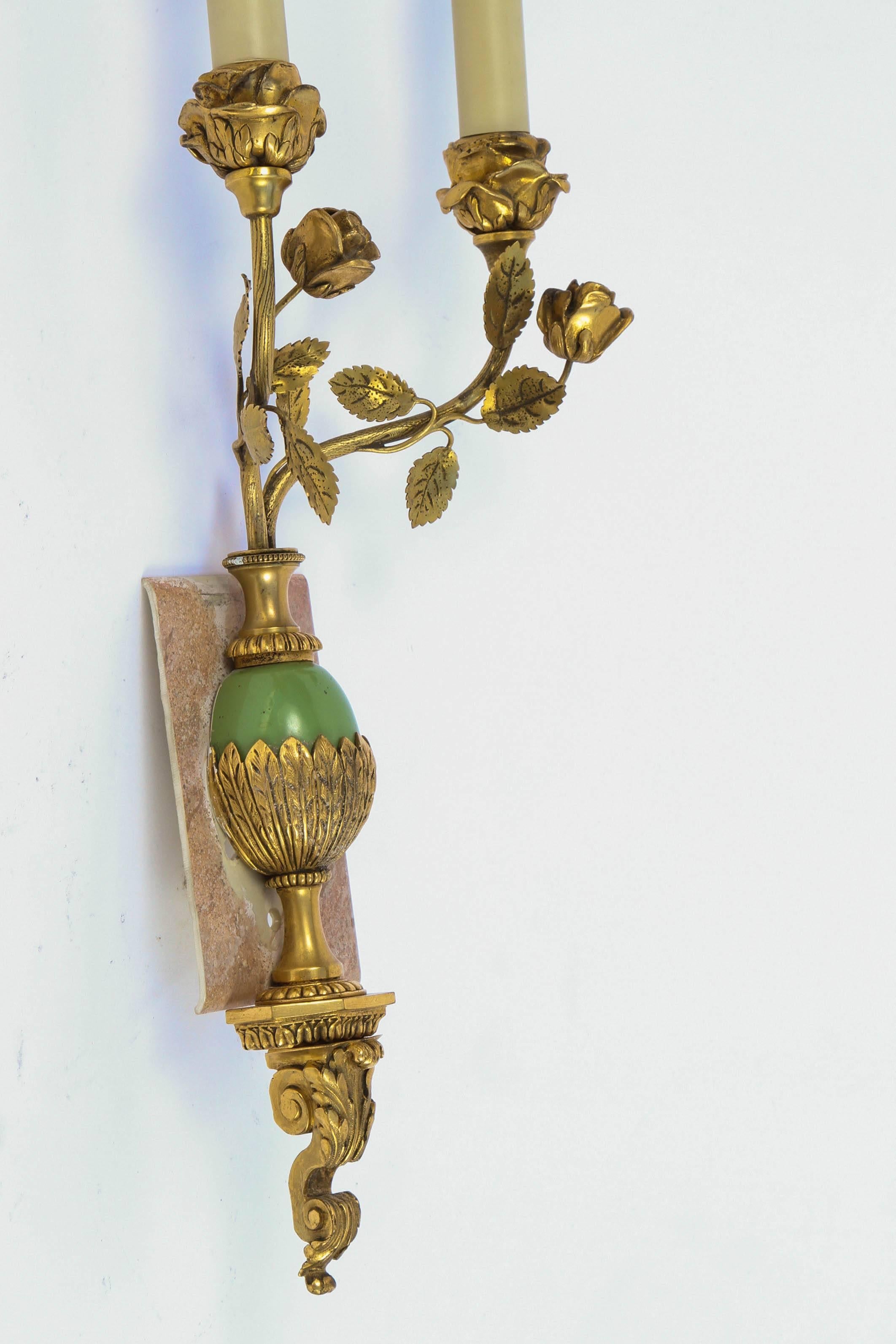 1900s Pair of French Doré Bronze Two-Arm Wall Sconces For Sale 1