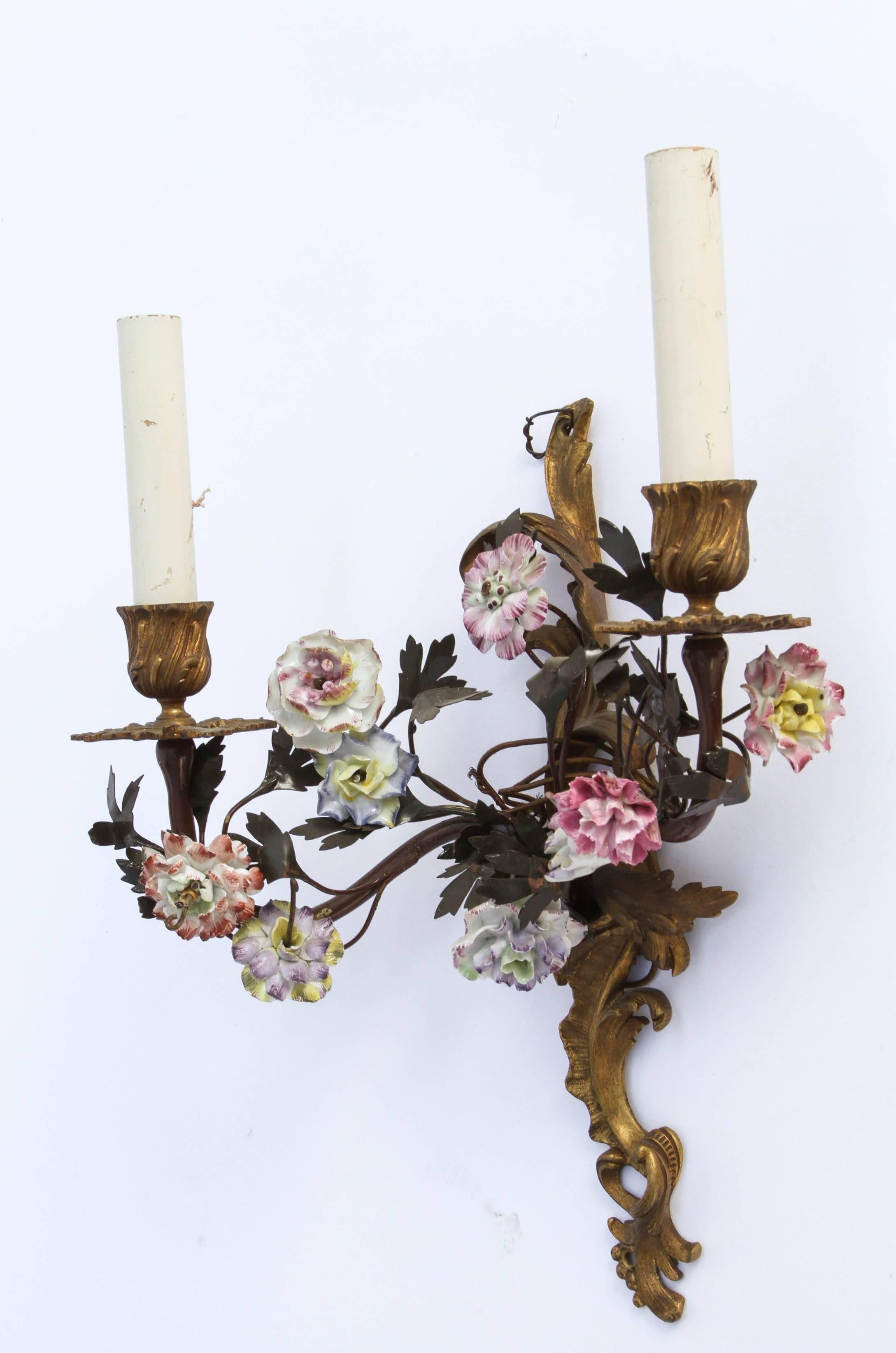 Early 20th Century Pair of 1900s French Bronze Toile and Porcelain Flower Sconces