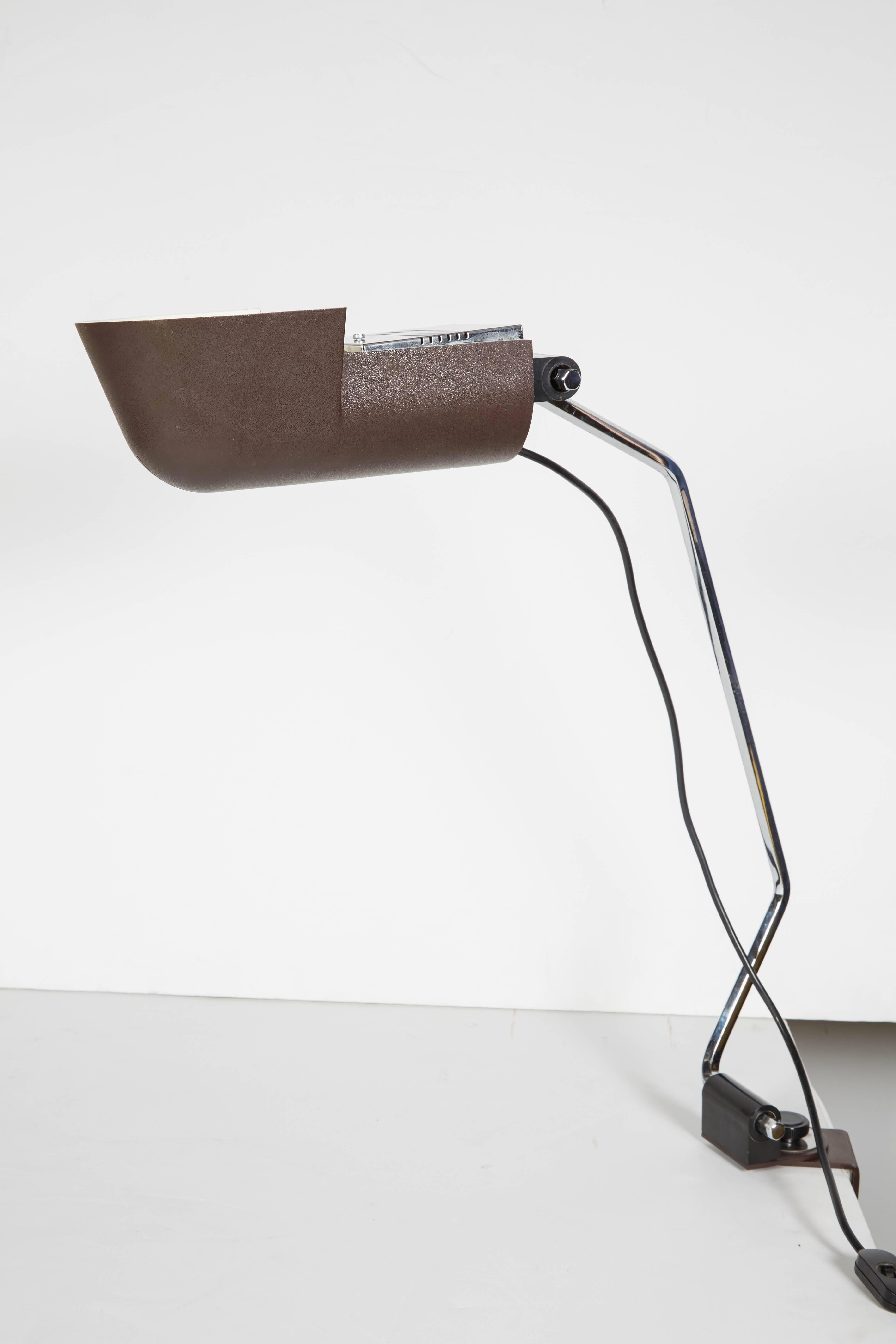 1970s Pala Desk Lamp by D. C. Arnoldi for Luci Illuminazione D'interni of Italy In Good Condition For Sale In New York, NY