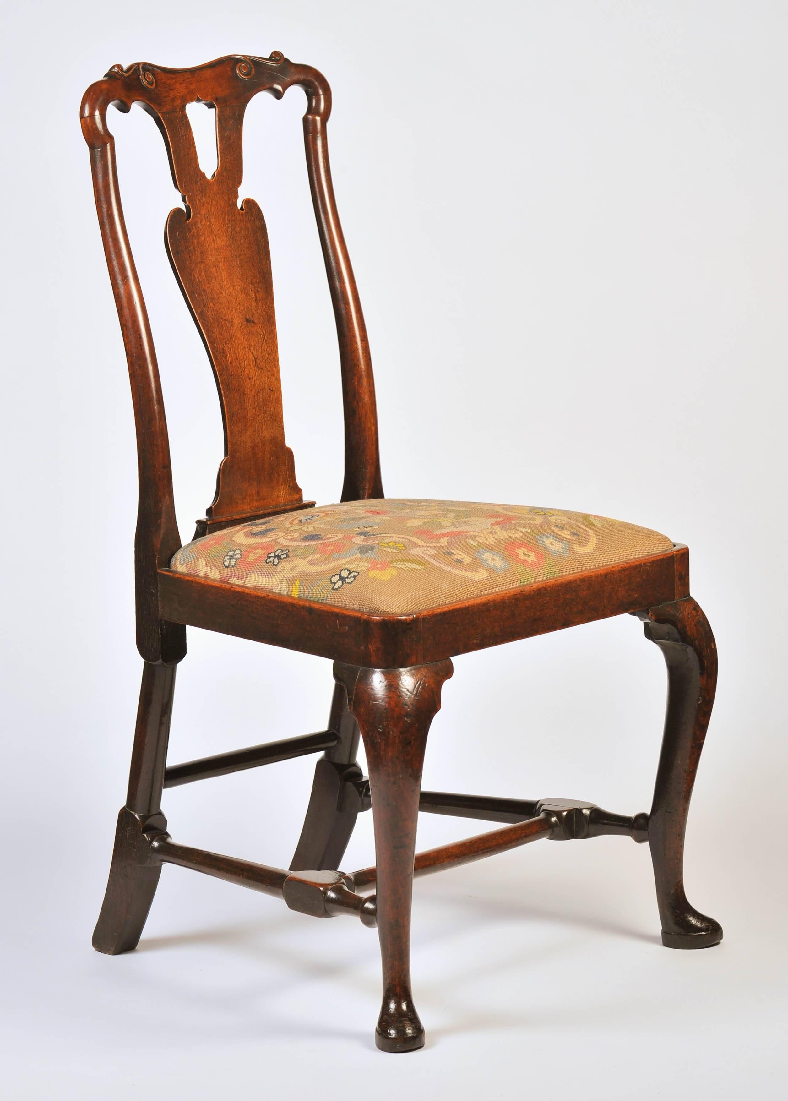 Chinoiserie Pair of Early 18th Century Walnut Chairs
