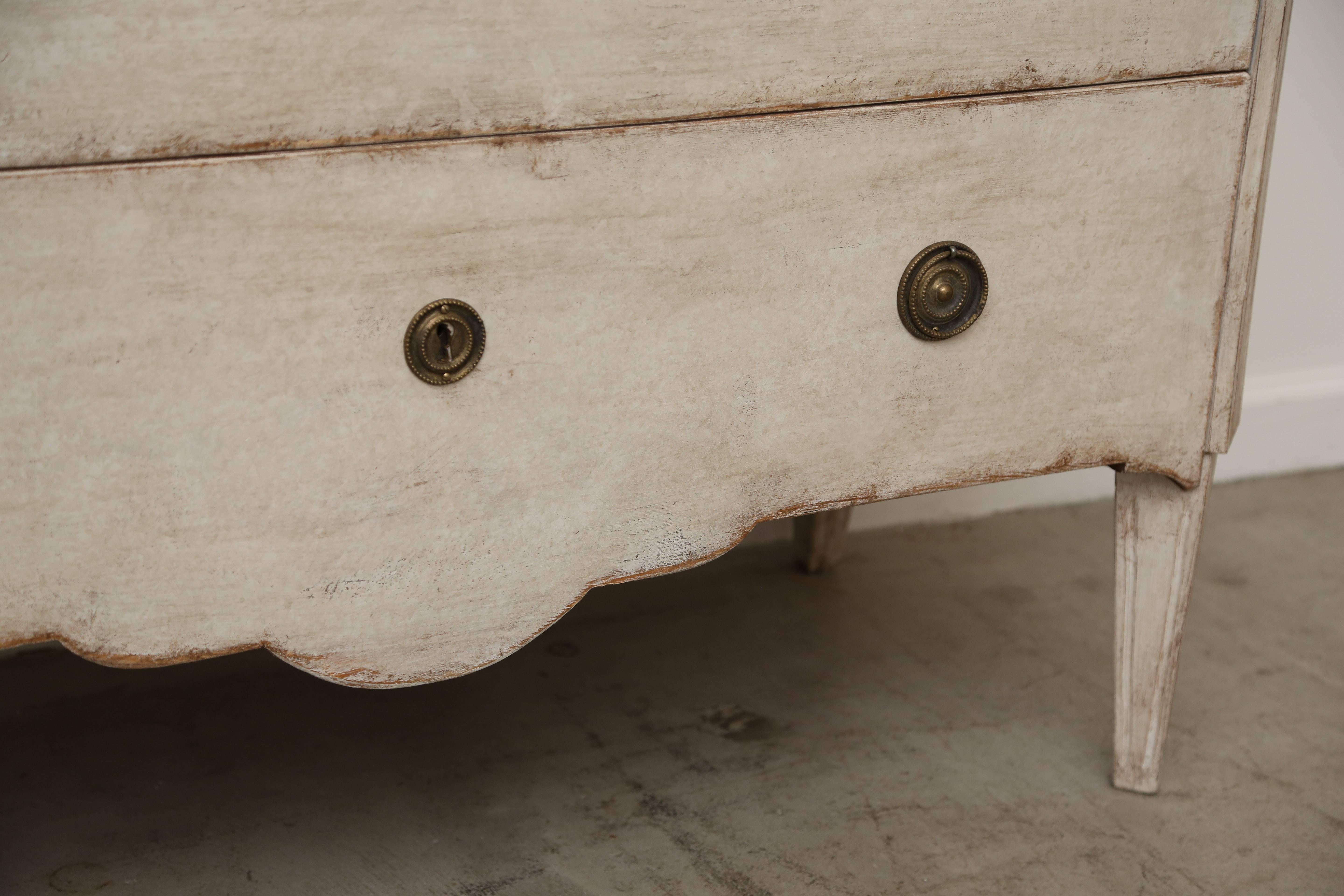 Antique Swedish Gustavian White Painted Chest, Early 19th Century 3