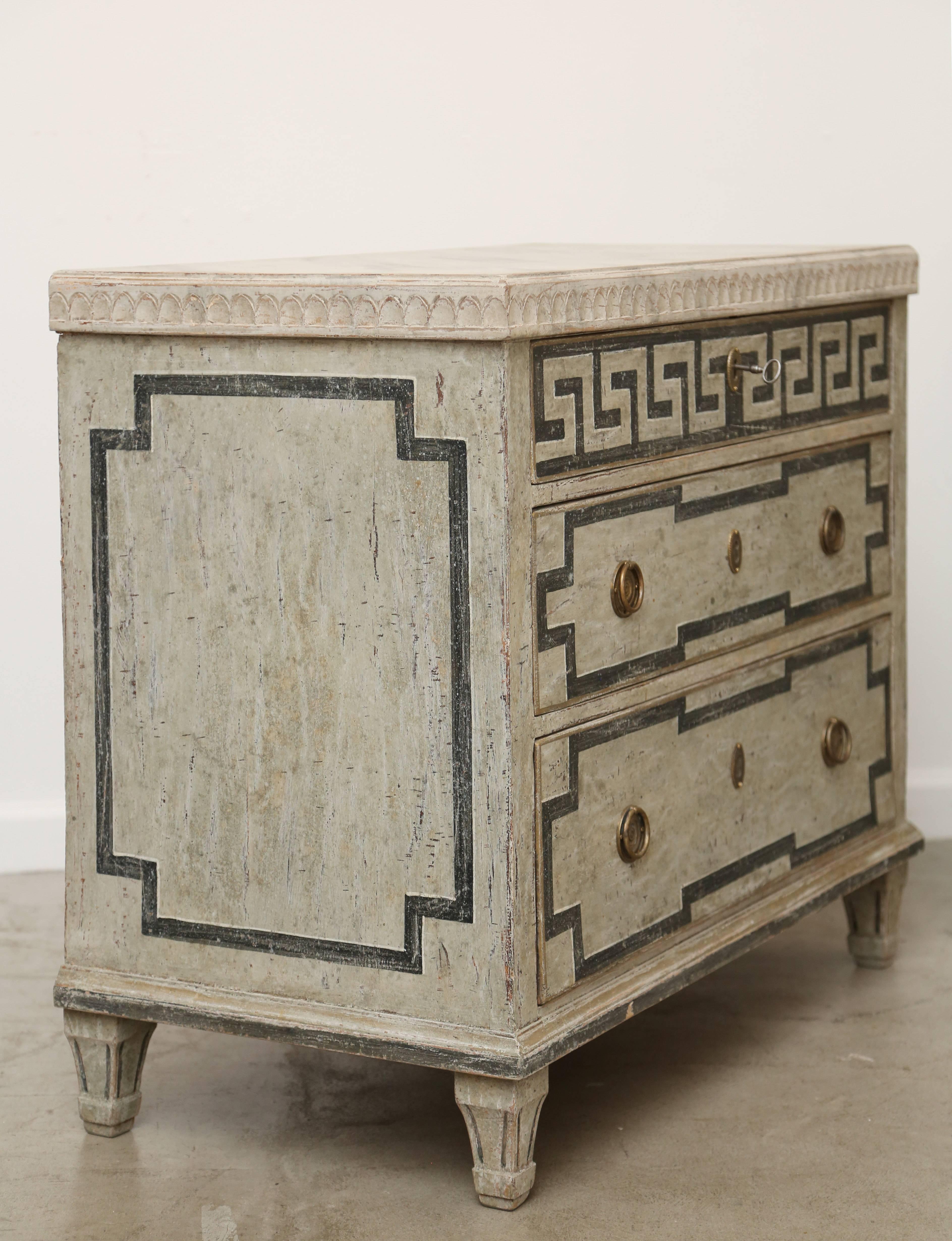 Pair of Antique Swedish Gustavian Style Painted Chests, Late 19th Century 4