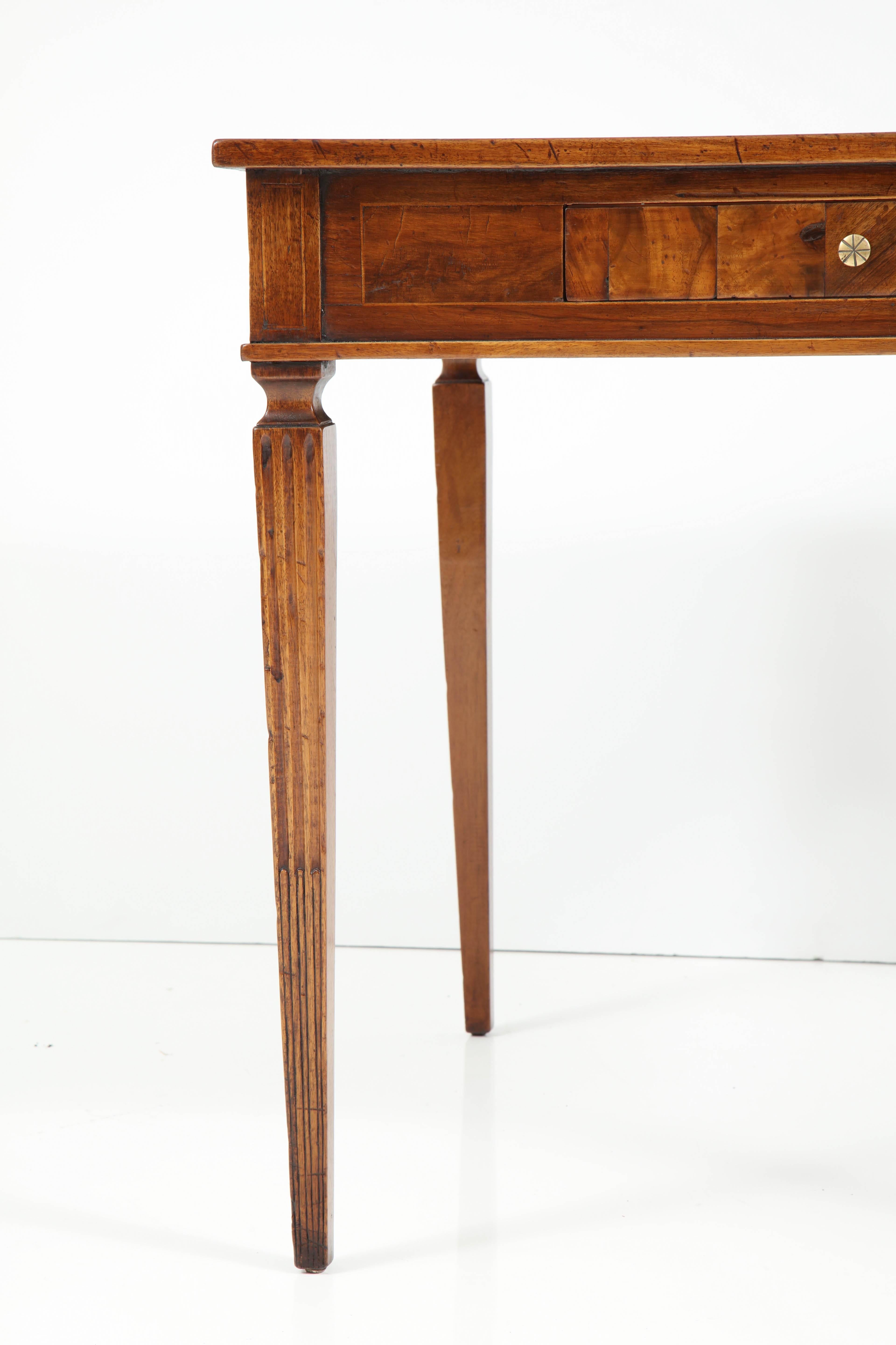 Italian Walnut Card Table In Excellent Condition In New York, NY