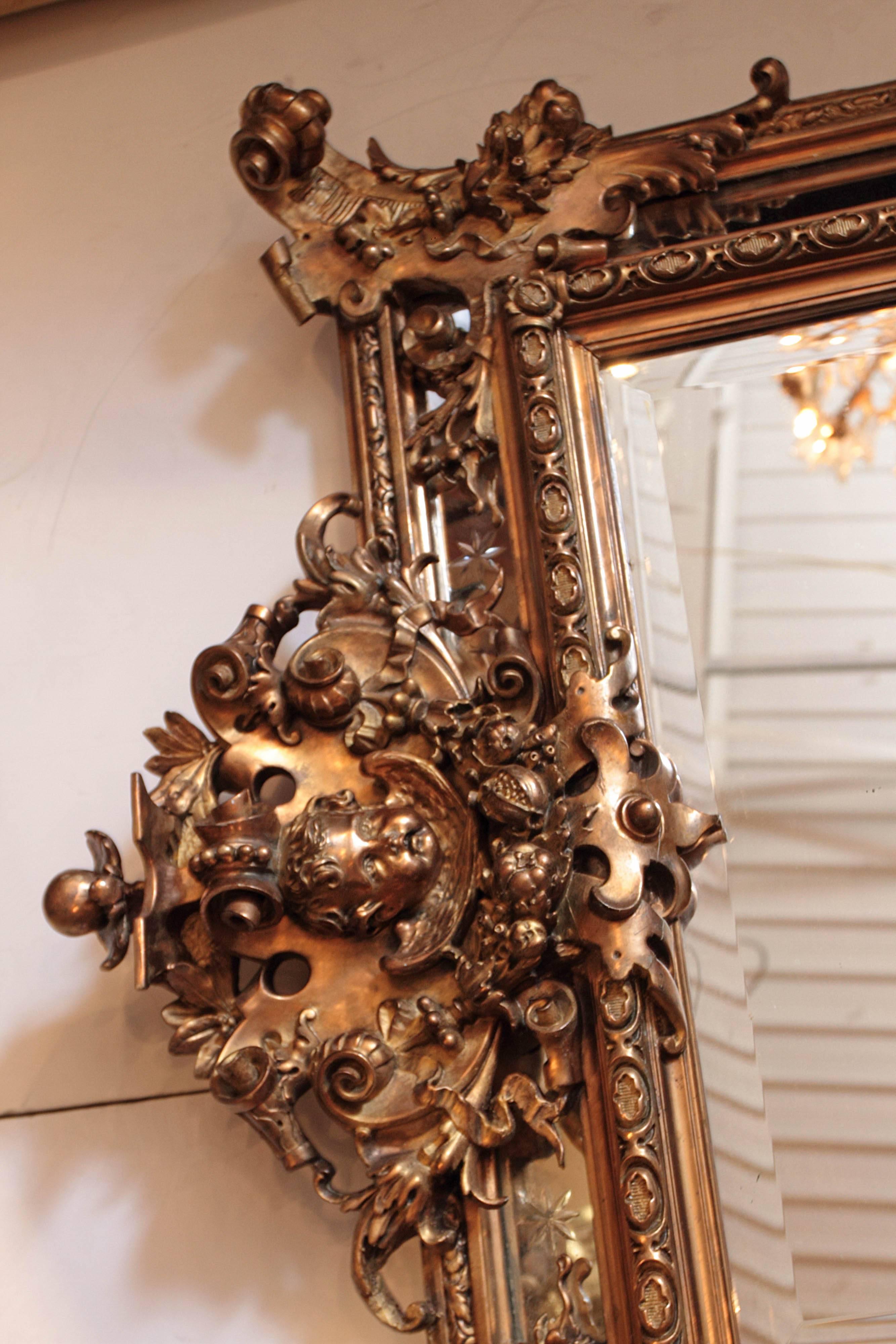 19th Century French Louis Philippe Gilt Carved Mirror In Excellent Condition For Sale In Dallas, TX