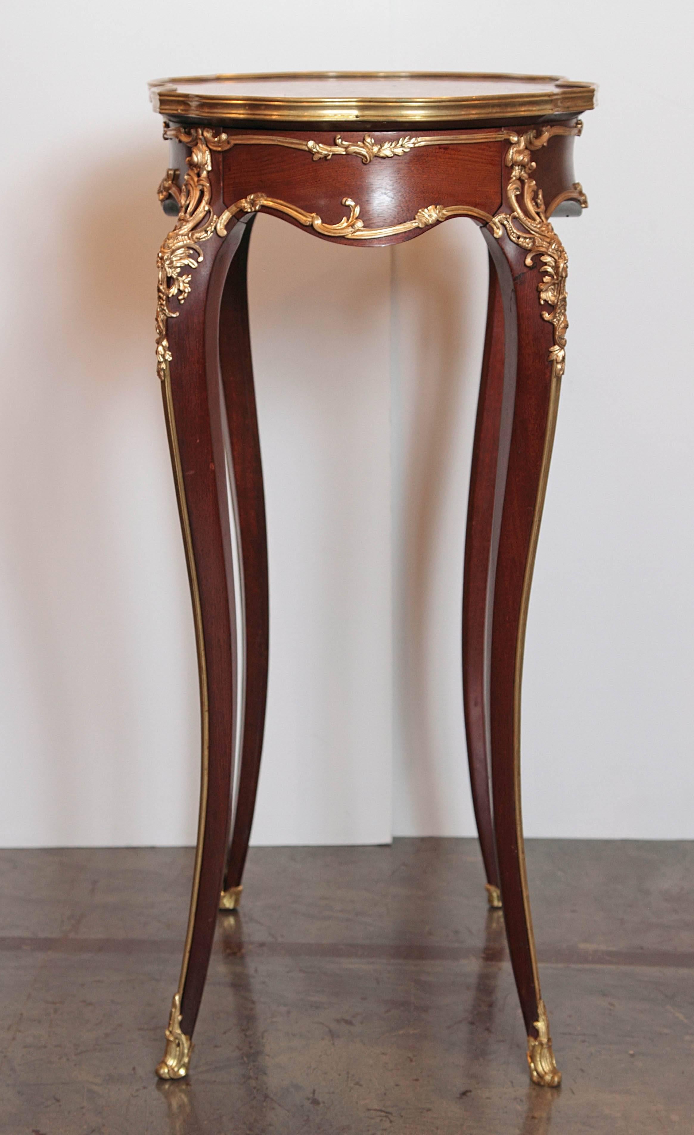 19th Century, French, Louis XV Mahogany and Gilt Bronze Side Table For Sale 2