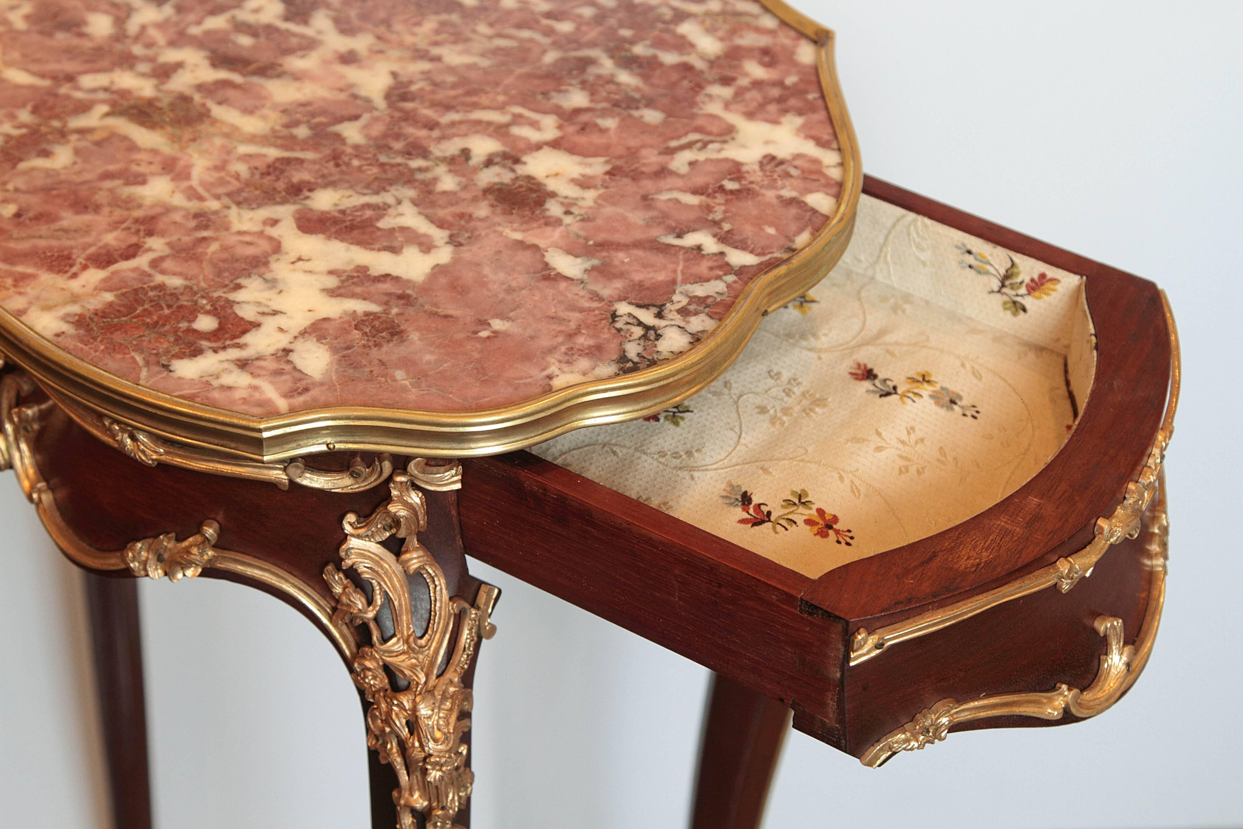19th Century, French, Louis XV Mahogany and Gilt Bronze Side Table For Sale 6