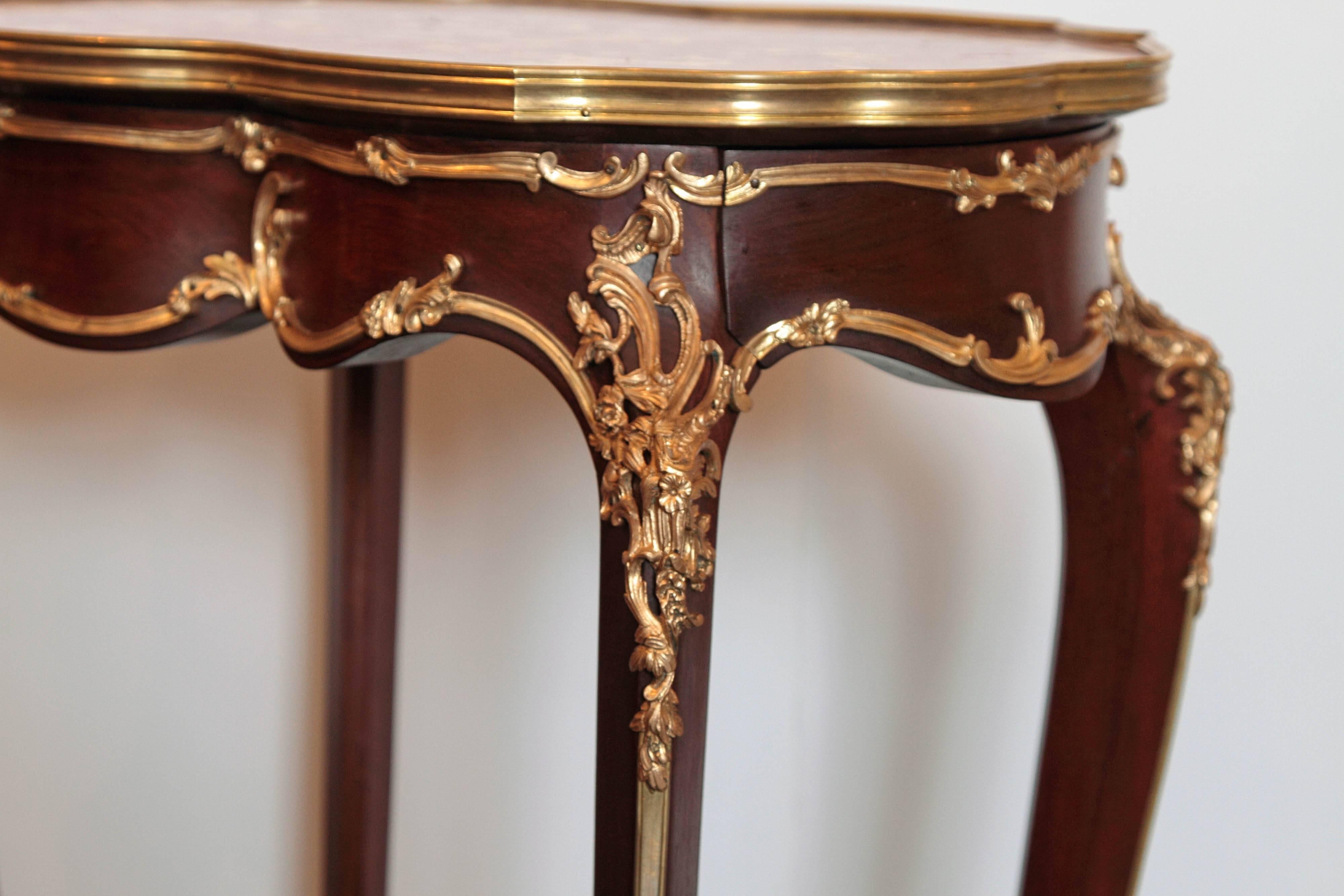 19th Century, French, Louis XV Mahogany and Gilt Bronze Side Table For Sale 7