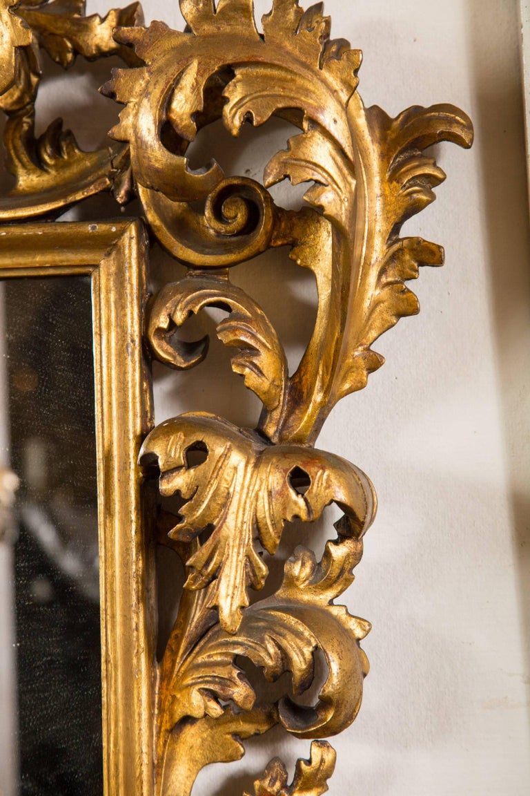 Antique Italian Giltwood Mirror In Good Condition In Woodbury, CT