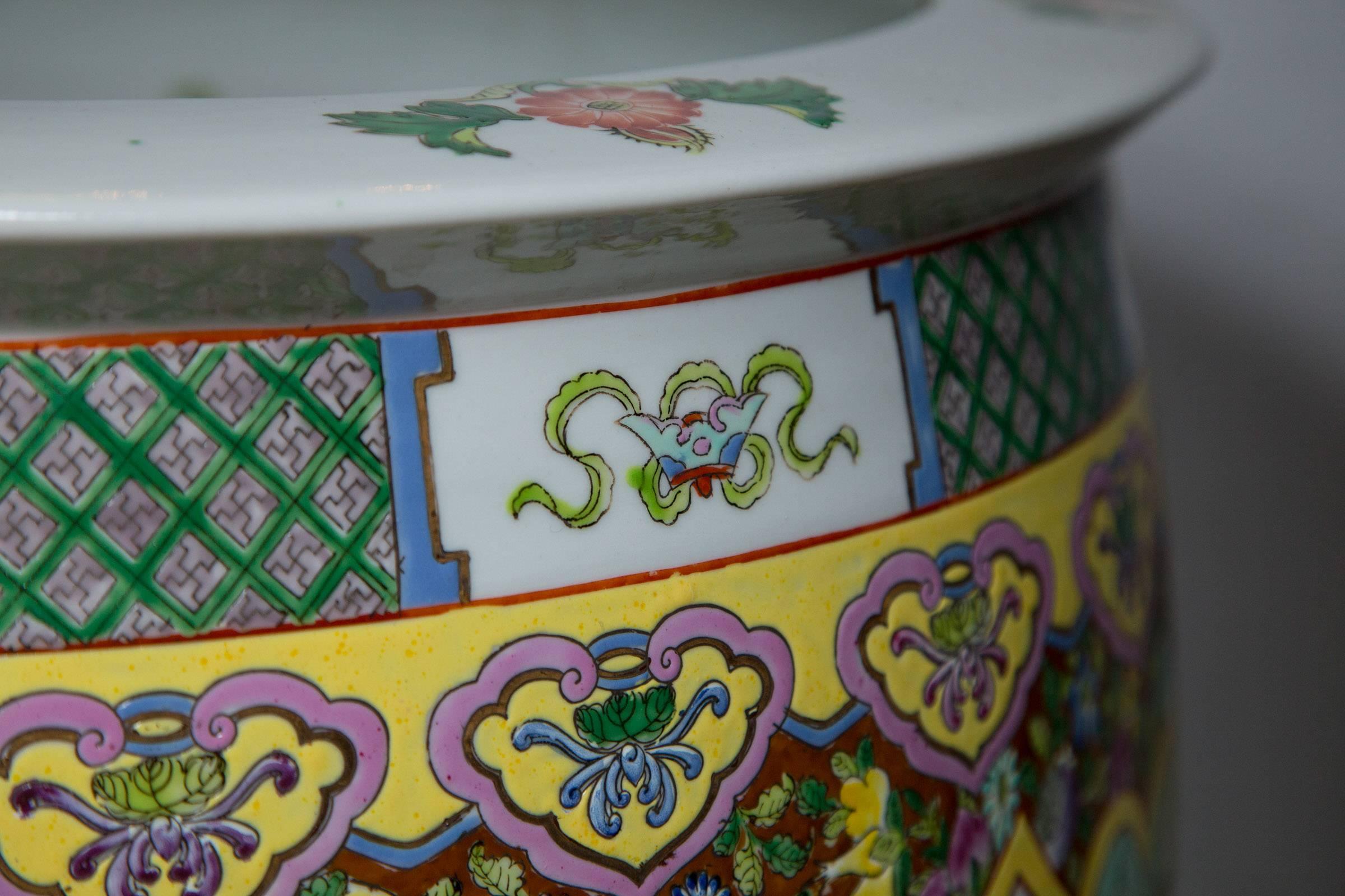 20th Century Pair of Chinese Porcelain Fish Bowls