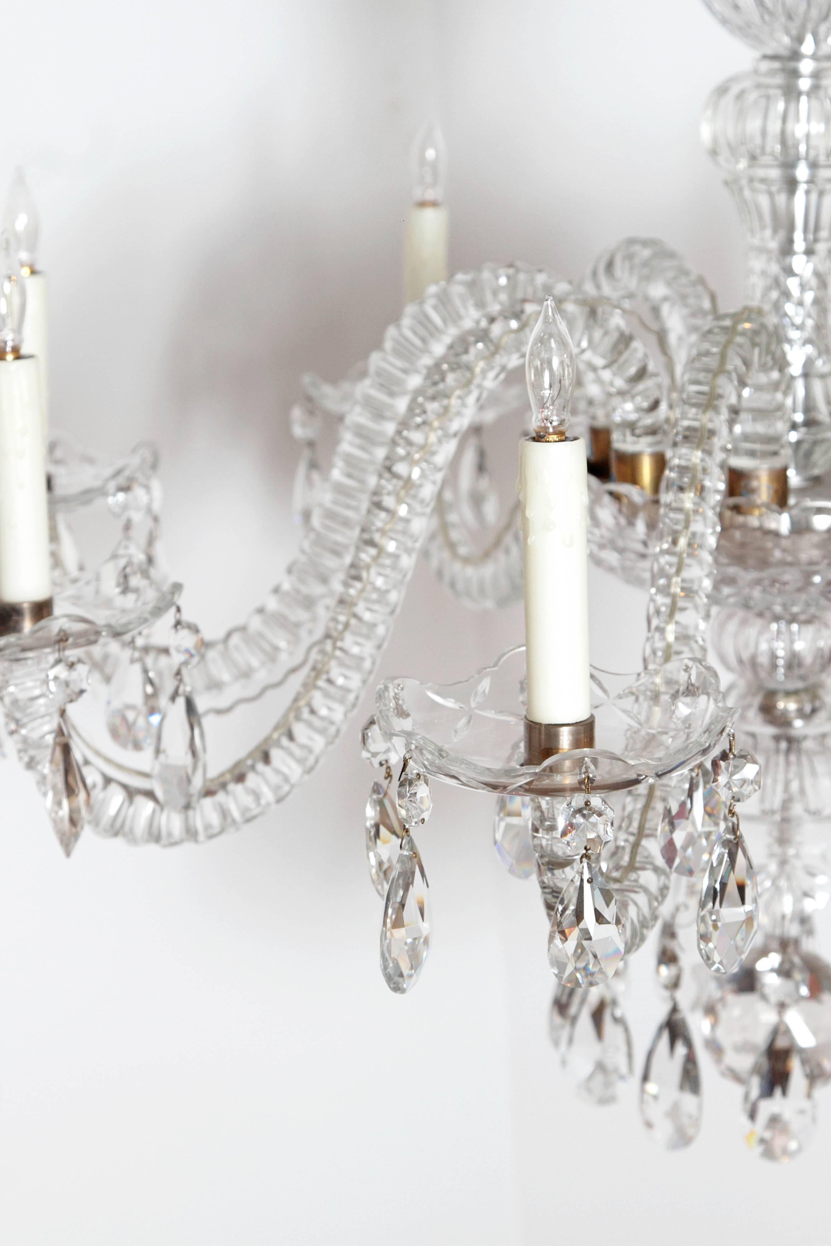 Georgian Cut-Glass Lustre / Period George III Cut Crystal Chandelier In Good Condition In Dallas, TX