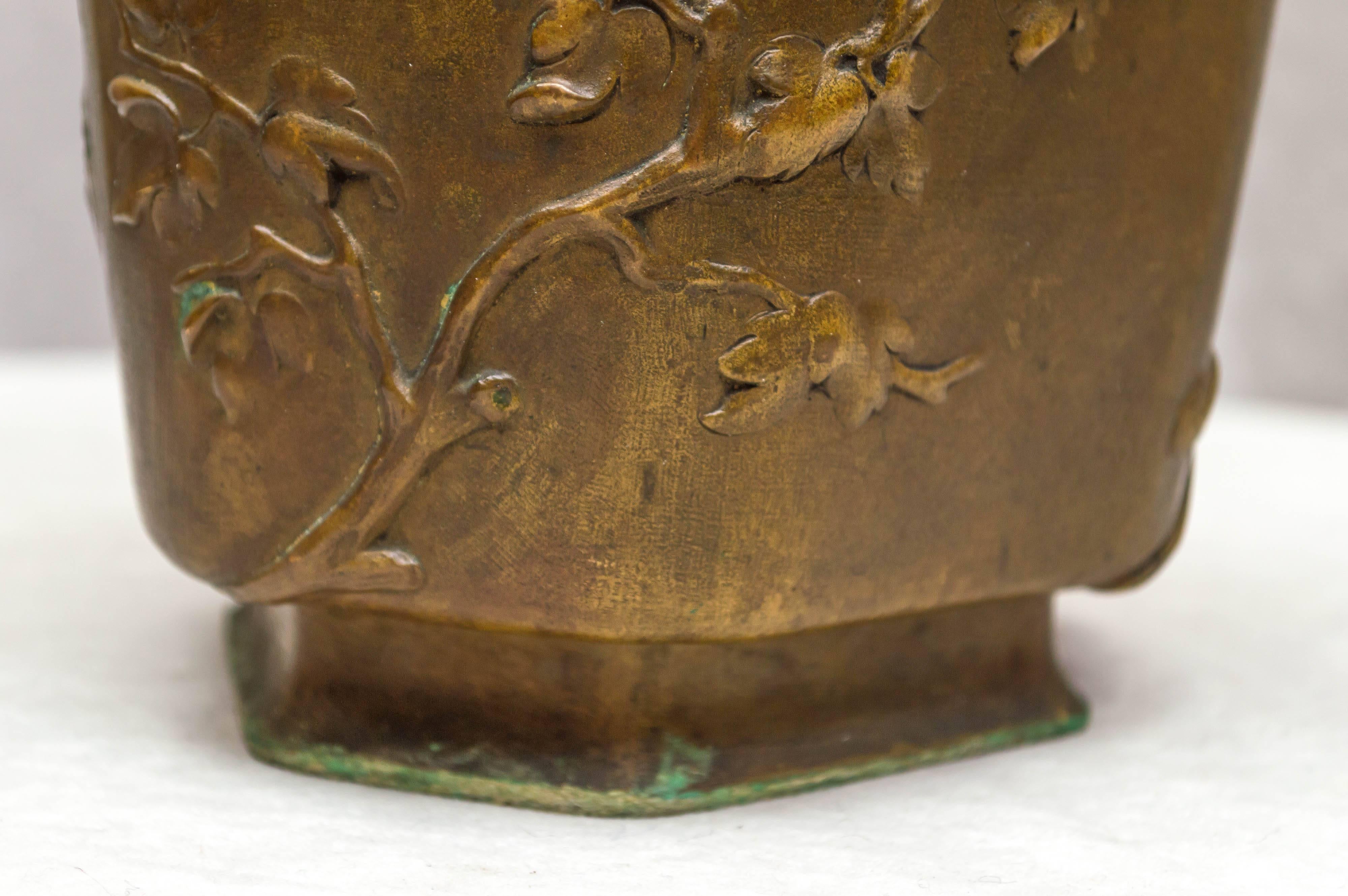 Japonisme Japonesque Bronze Cache Pot by Berndorf, Austria, (marked) circa 1890 For Sale