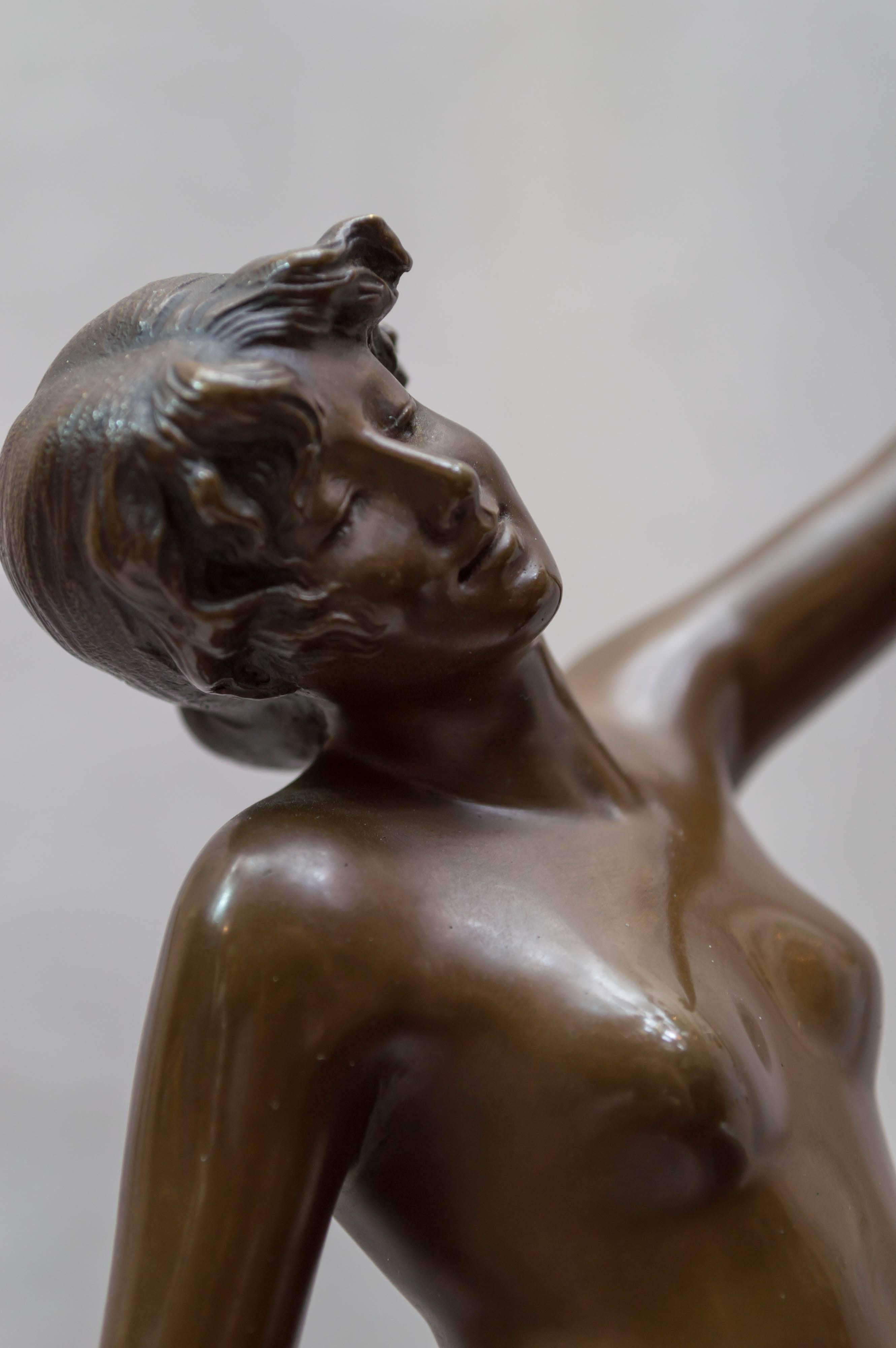 Bronze Figure of a Beautiful Nude Woman 2