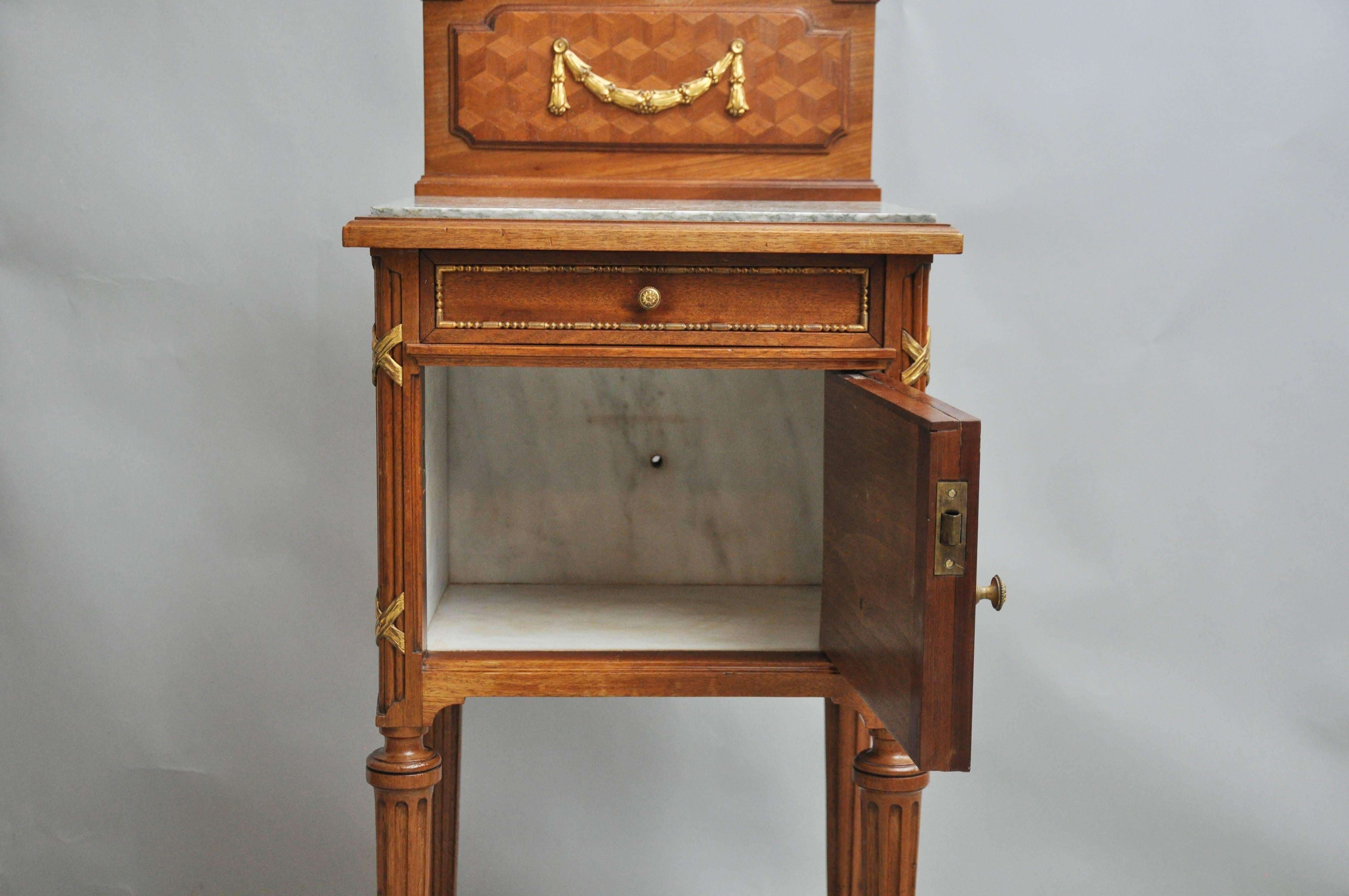 French Neoclassical Walnut Occasional Table or Side Table with Marble Top, France, 1850 For Sale