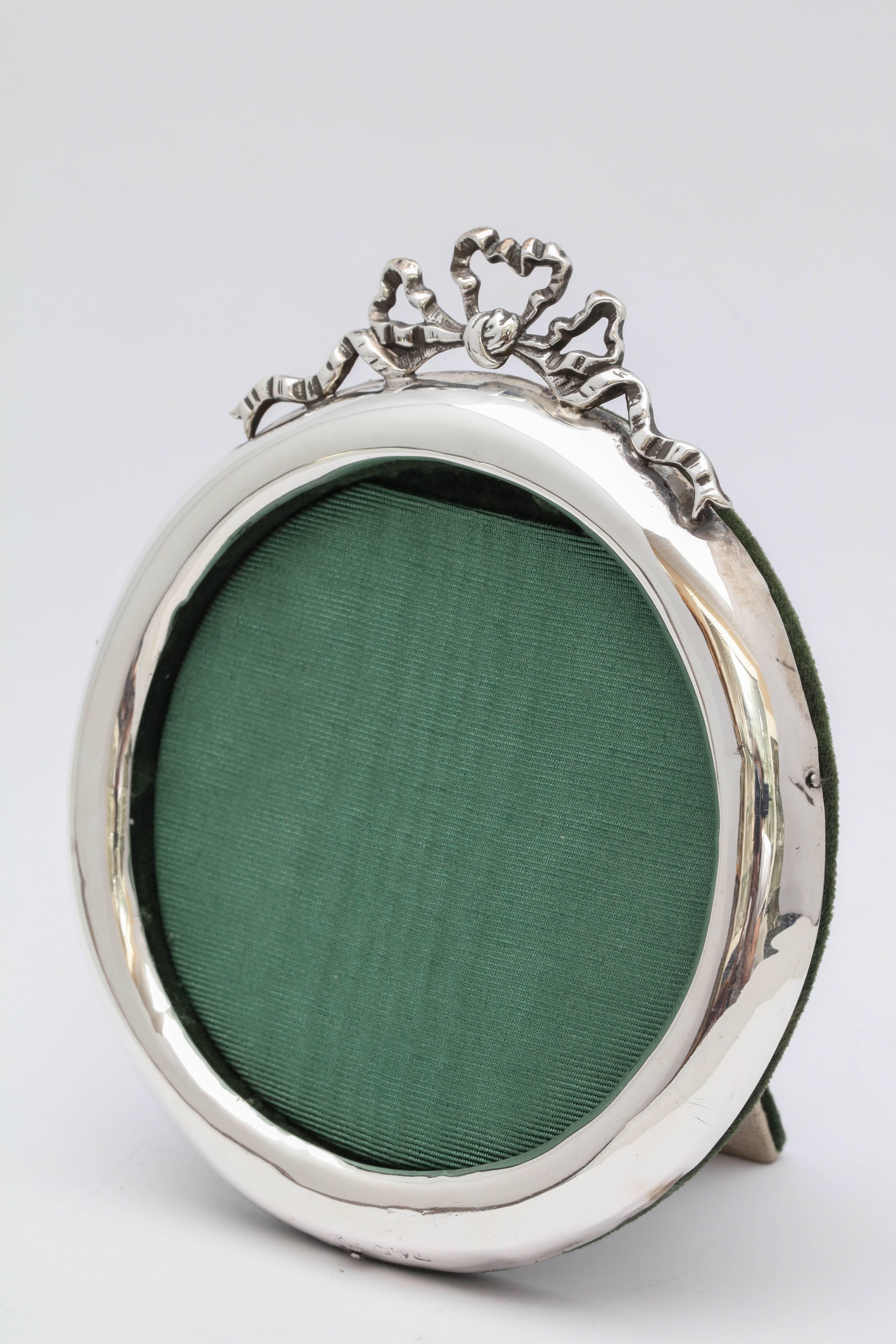English Victorian Sterling Silver Round Picture Frame with Bow Finial