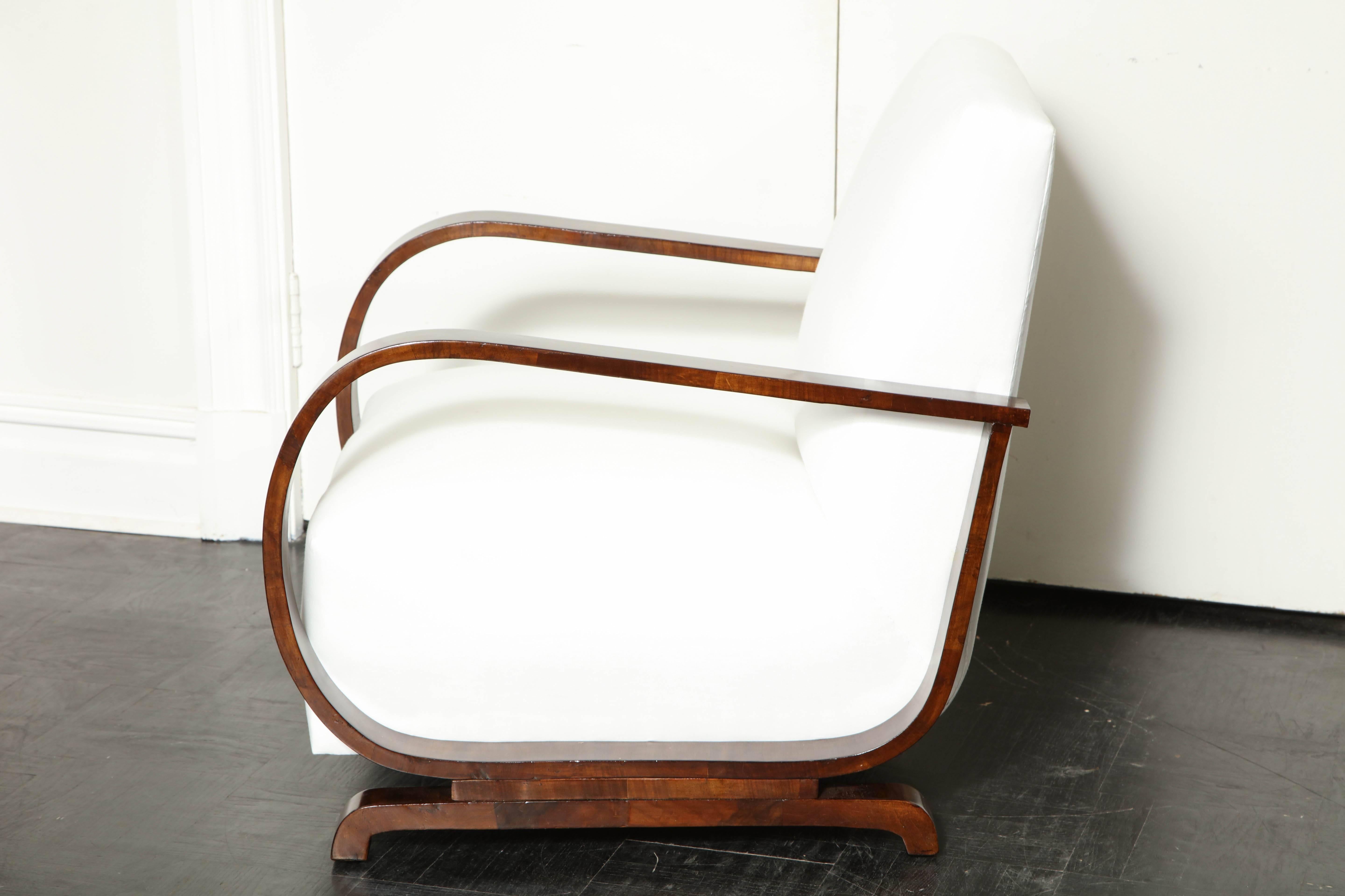 Pair of Mid-Century Teak Armchairs In Excellent Condition In New York, NY