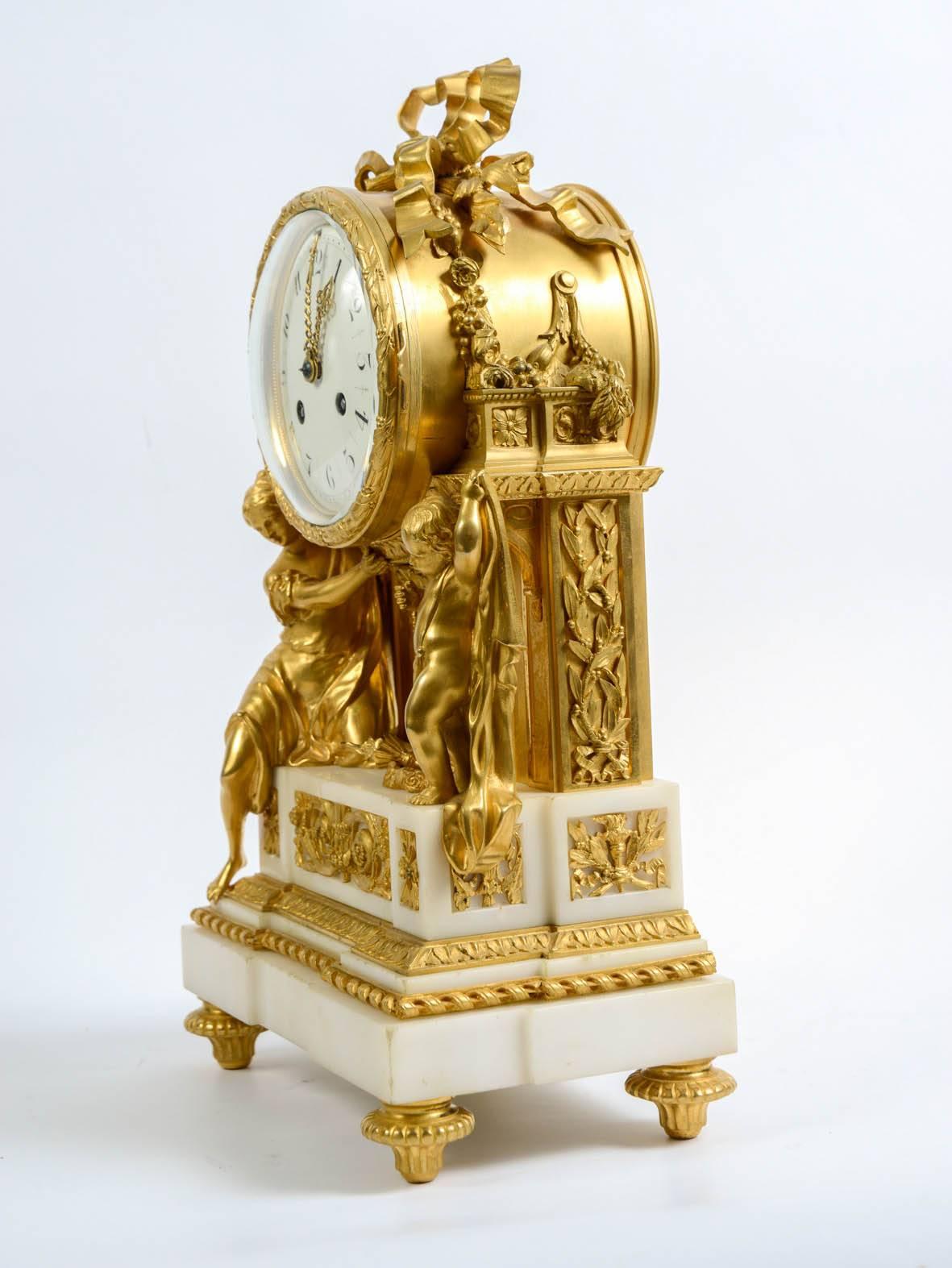Gilt Gilded Bronze Mantel Clock For Sale