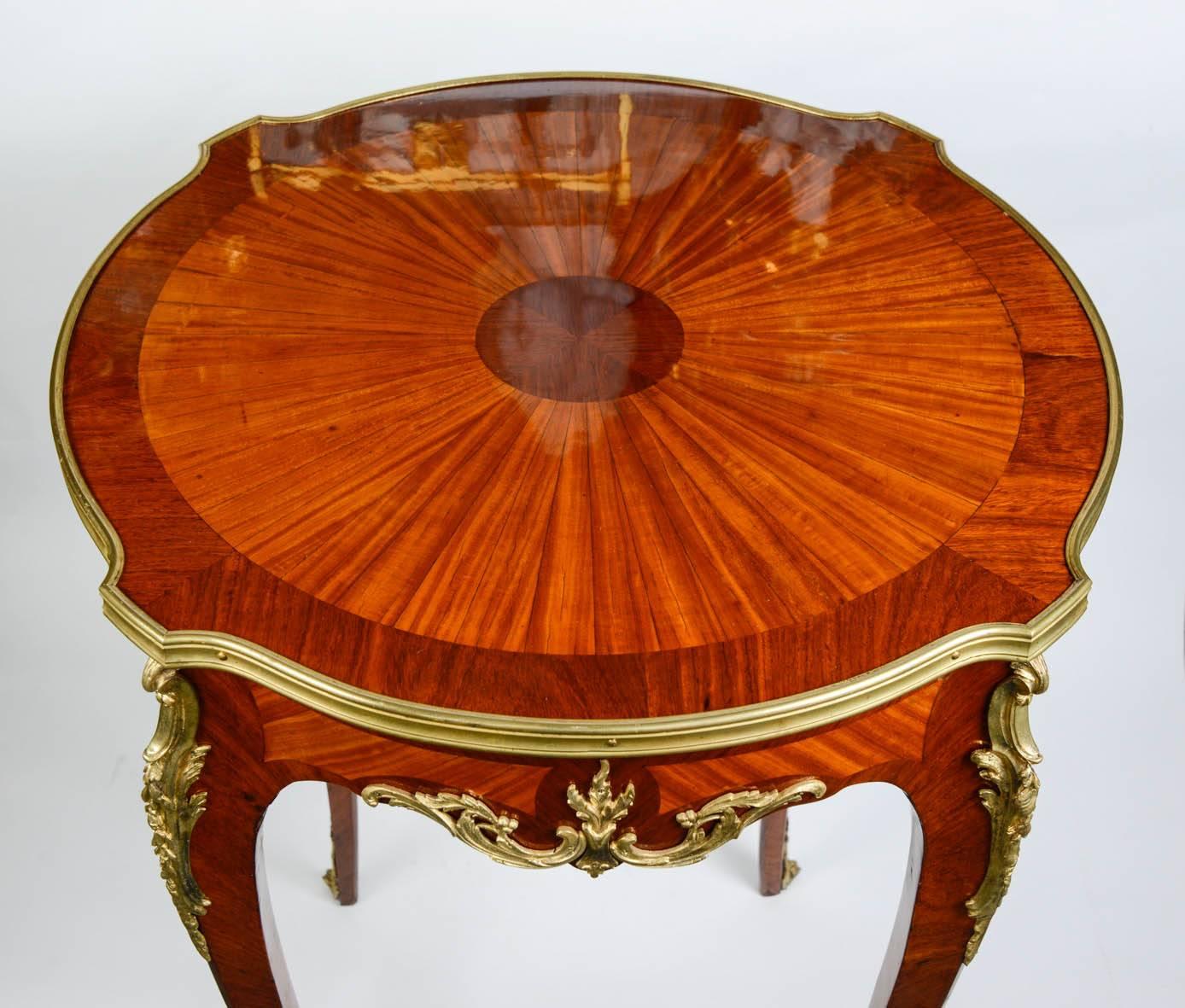 Louis XV Style Gueridon In Excellent Condition For Sale In Paris, FR