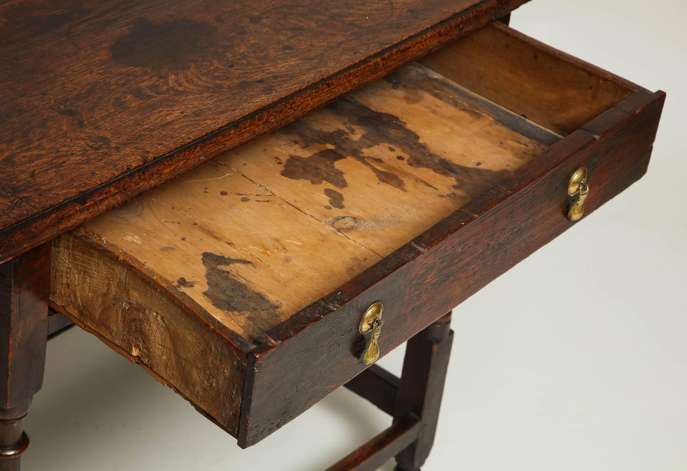 Early 18th Century English Oak Side Table 3