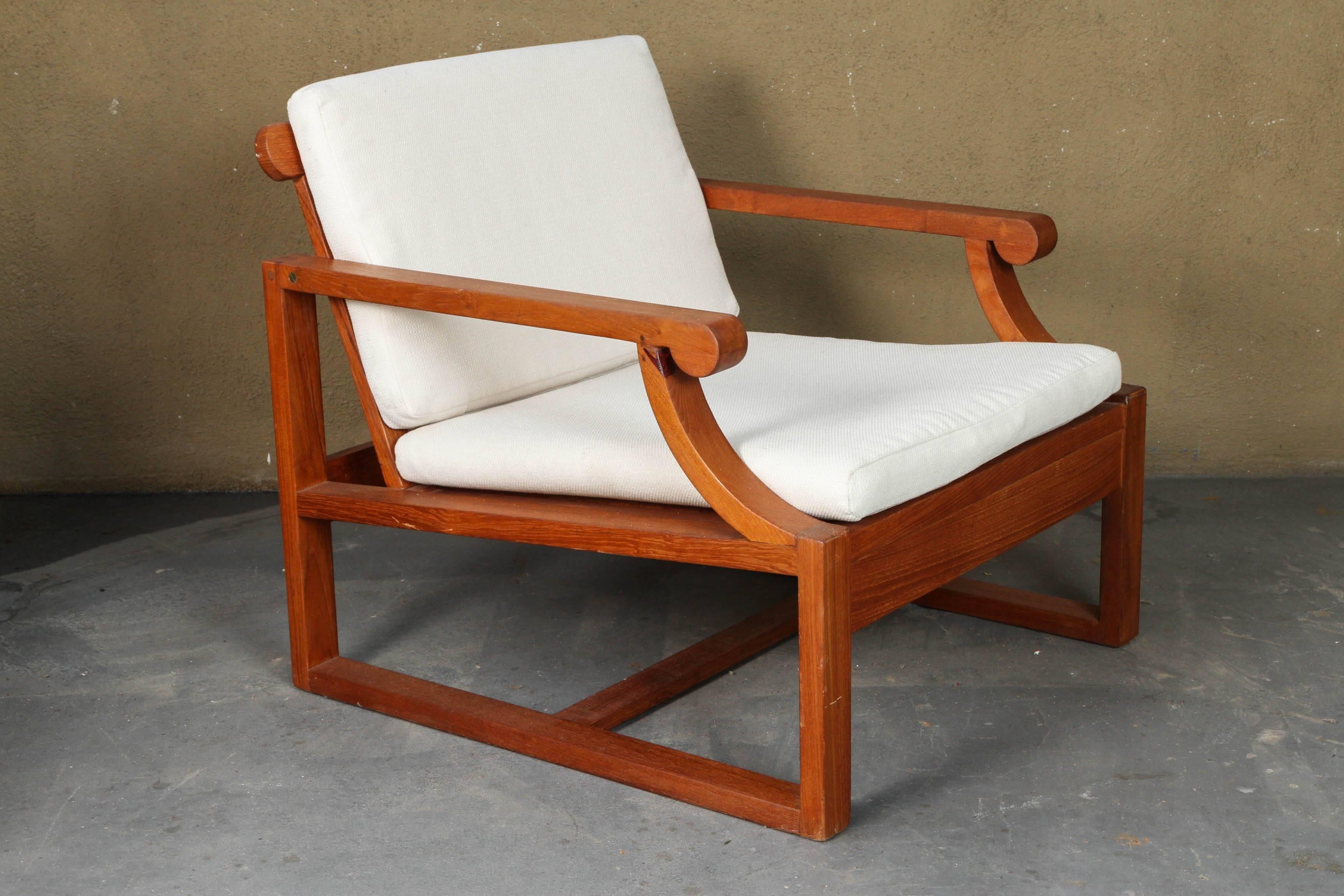 American Kipp Stewart Caramel by the Sea Lounge Chairs For Sale