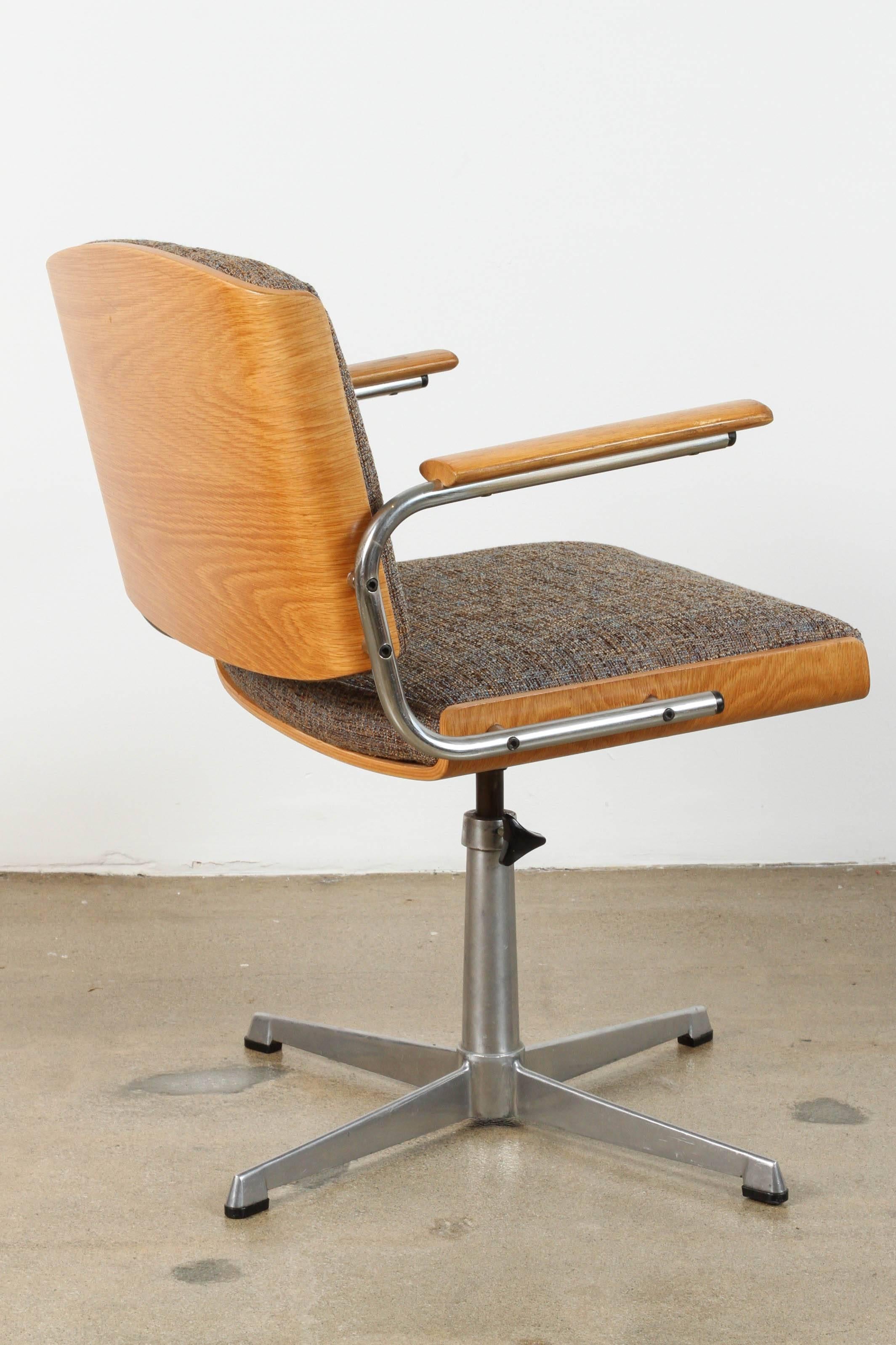 Textile Six Danish Midcentury Swivel Chairs For Sale