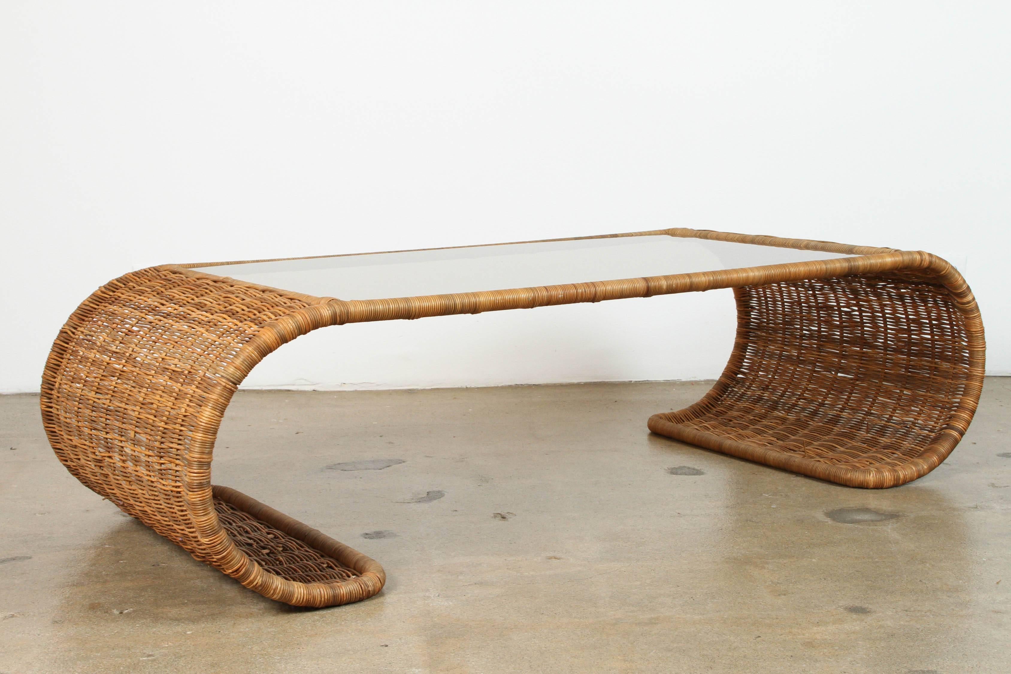 Caning Rattan Vintage Coffee Table For Sale