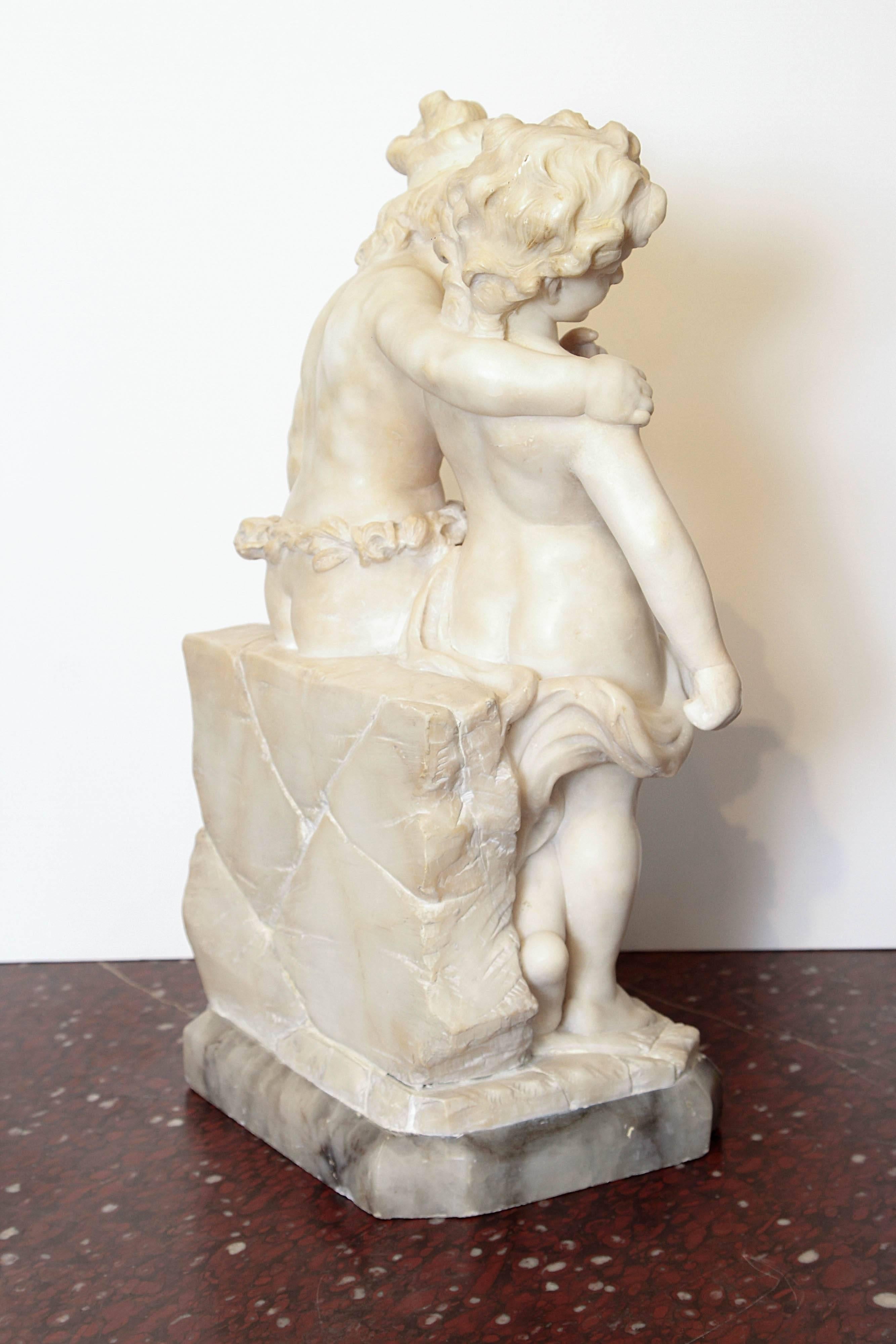 19th Century Italian Marble Sculpture of Two Children Sitting on a Wall In Good Condition In Dallas, TX
