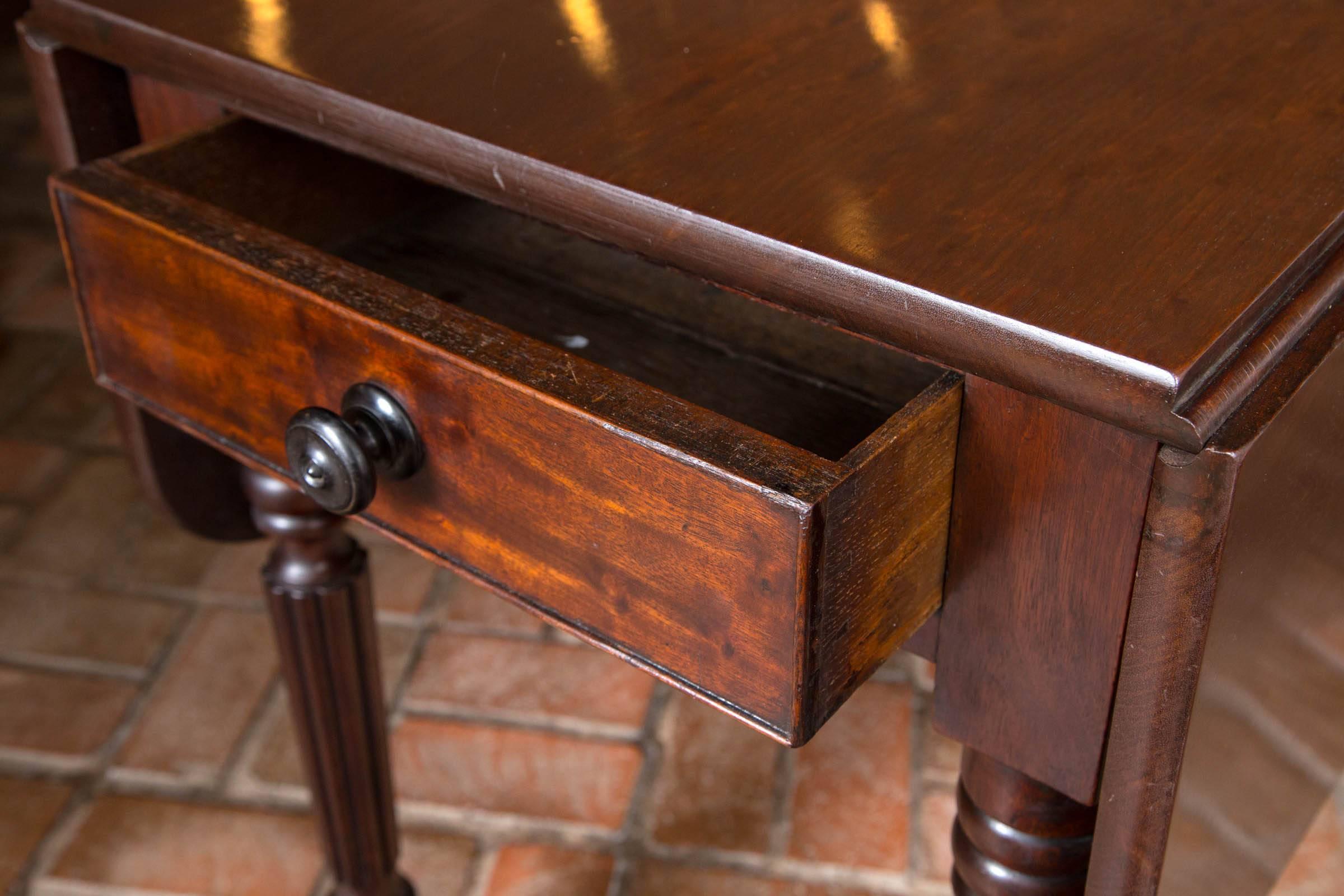 mahogany table legs