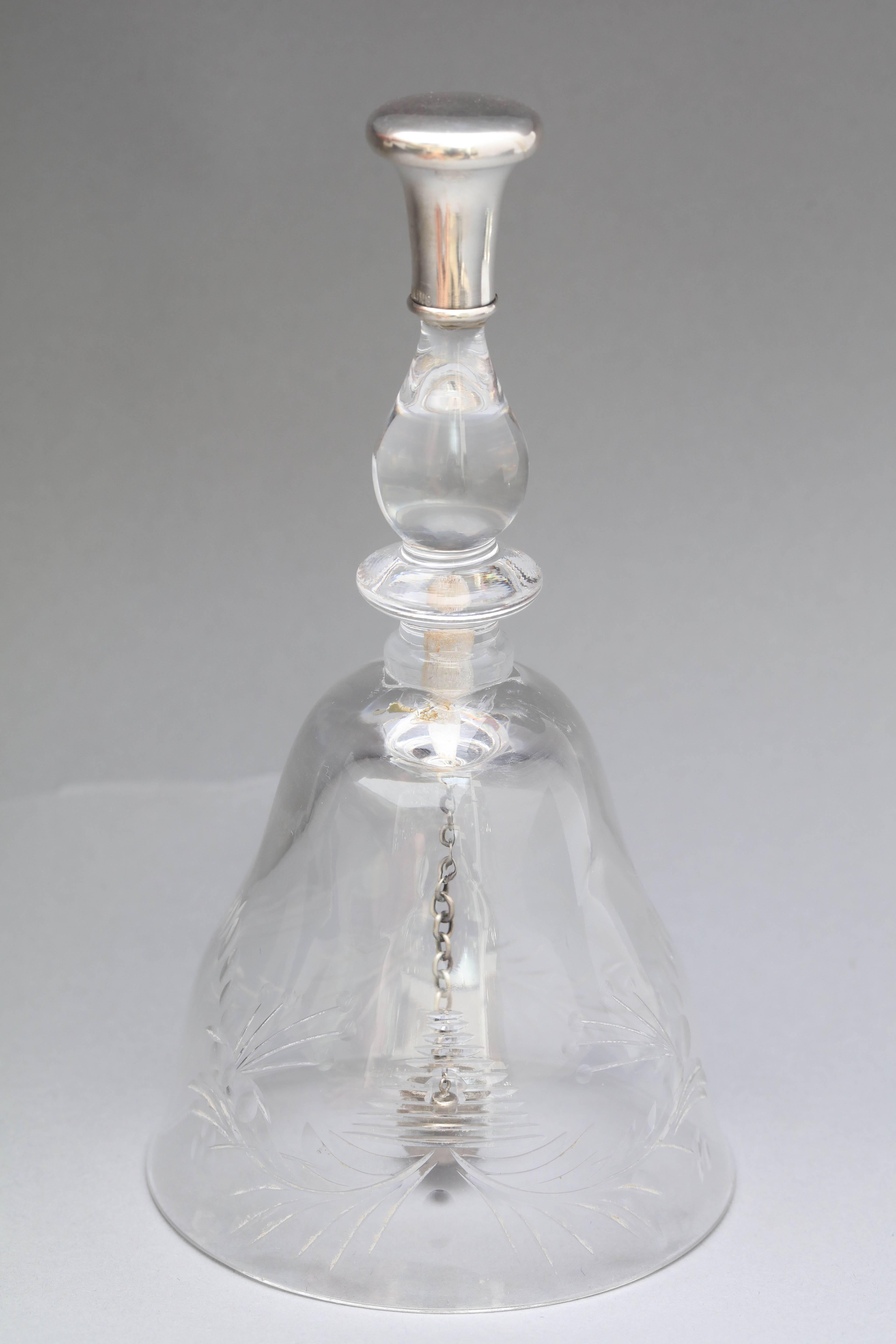 Edwardian, Sterling Silver Mounted Wheel Cut Crystal Dinner Bell In Excellent Condition In New York, NY