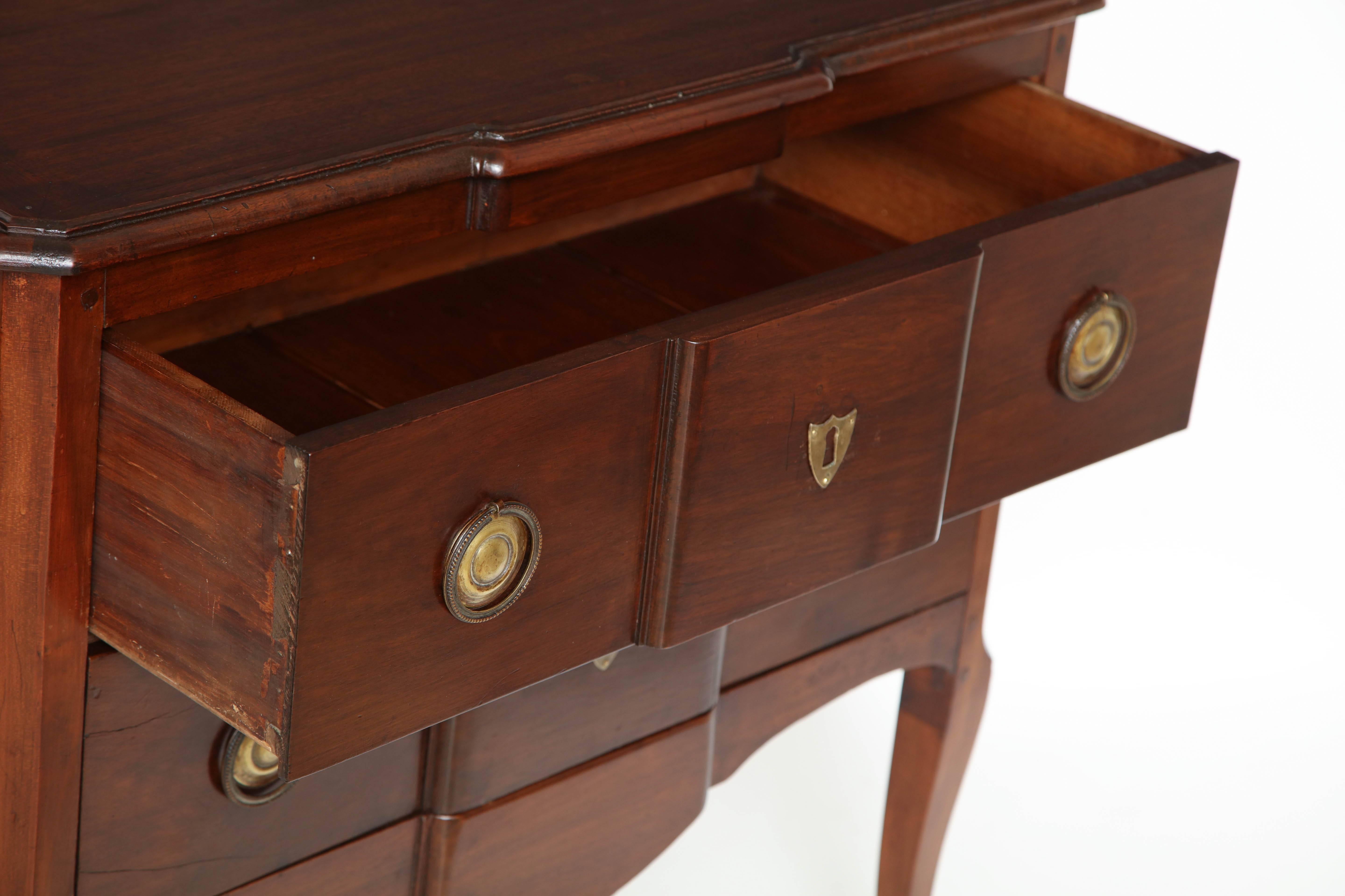18th Century French Walnut Two-Drawer Commode For Sale 2