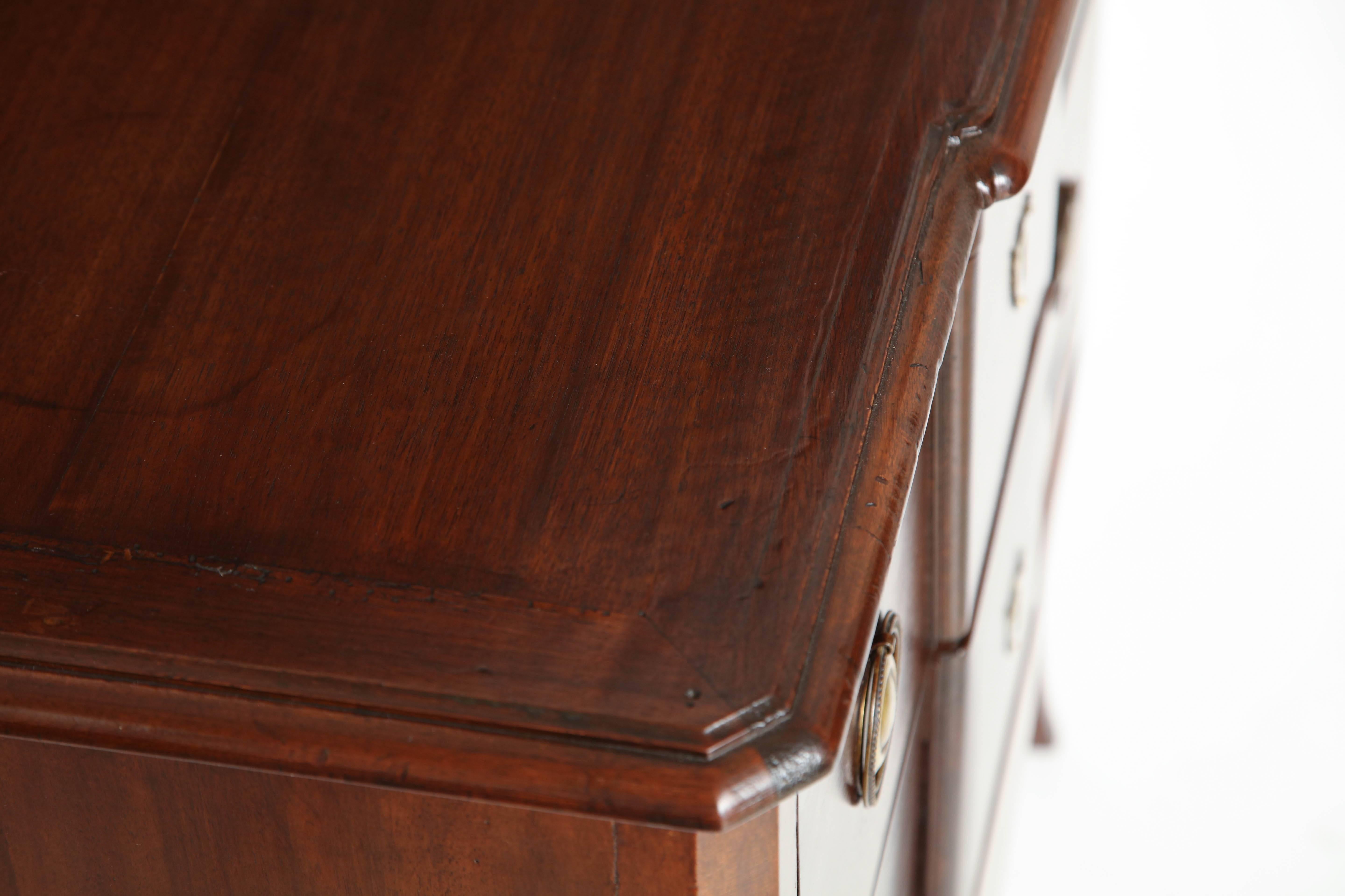 18th Century French Walnut Two-Drawer Commode For Sale 3