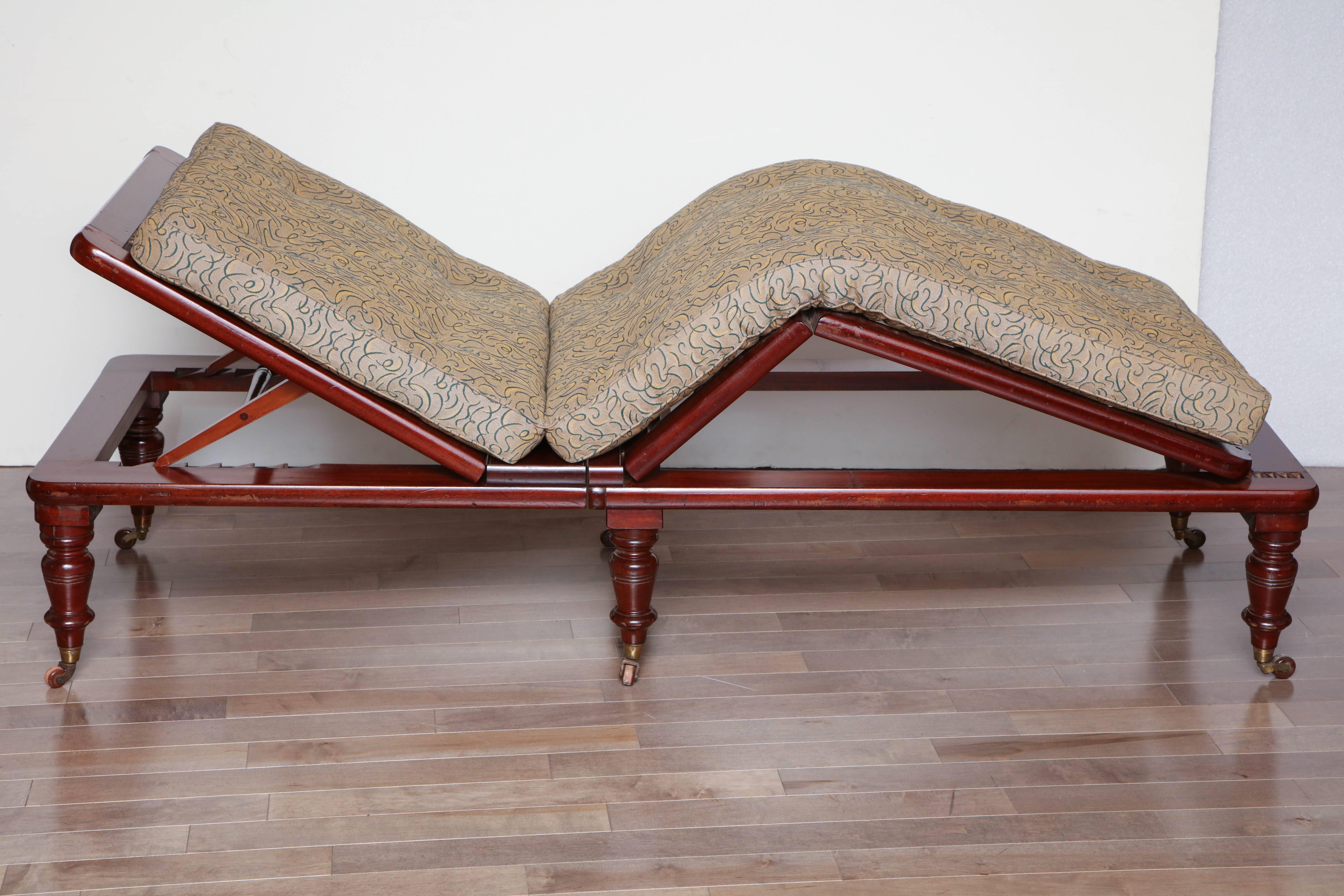 Mid-19th Century English, Mahogany Articulated Campaign Chaise 1