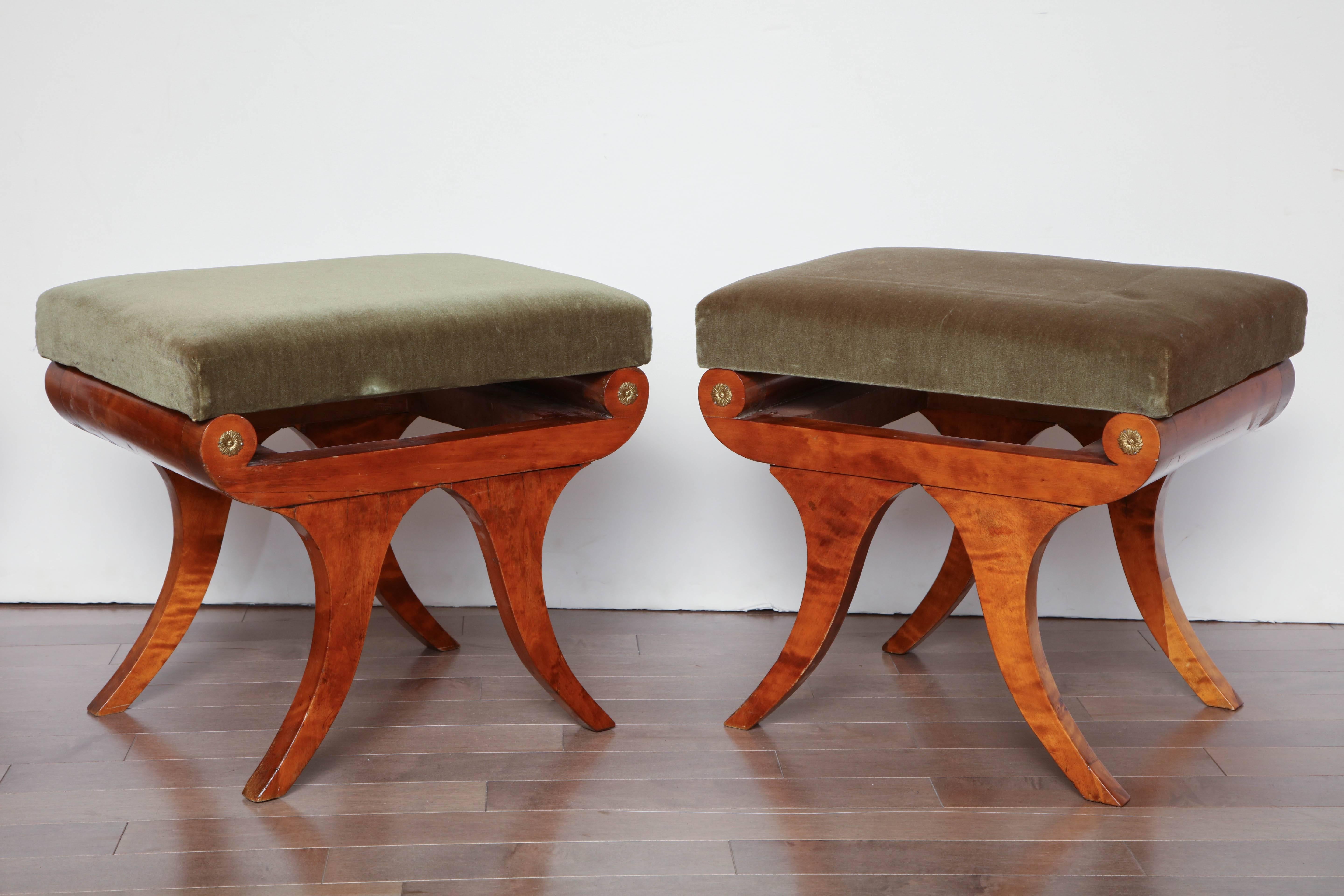 Neoclassical A Pair of 19th Century Swedish Birch Stools