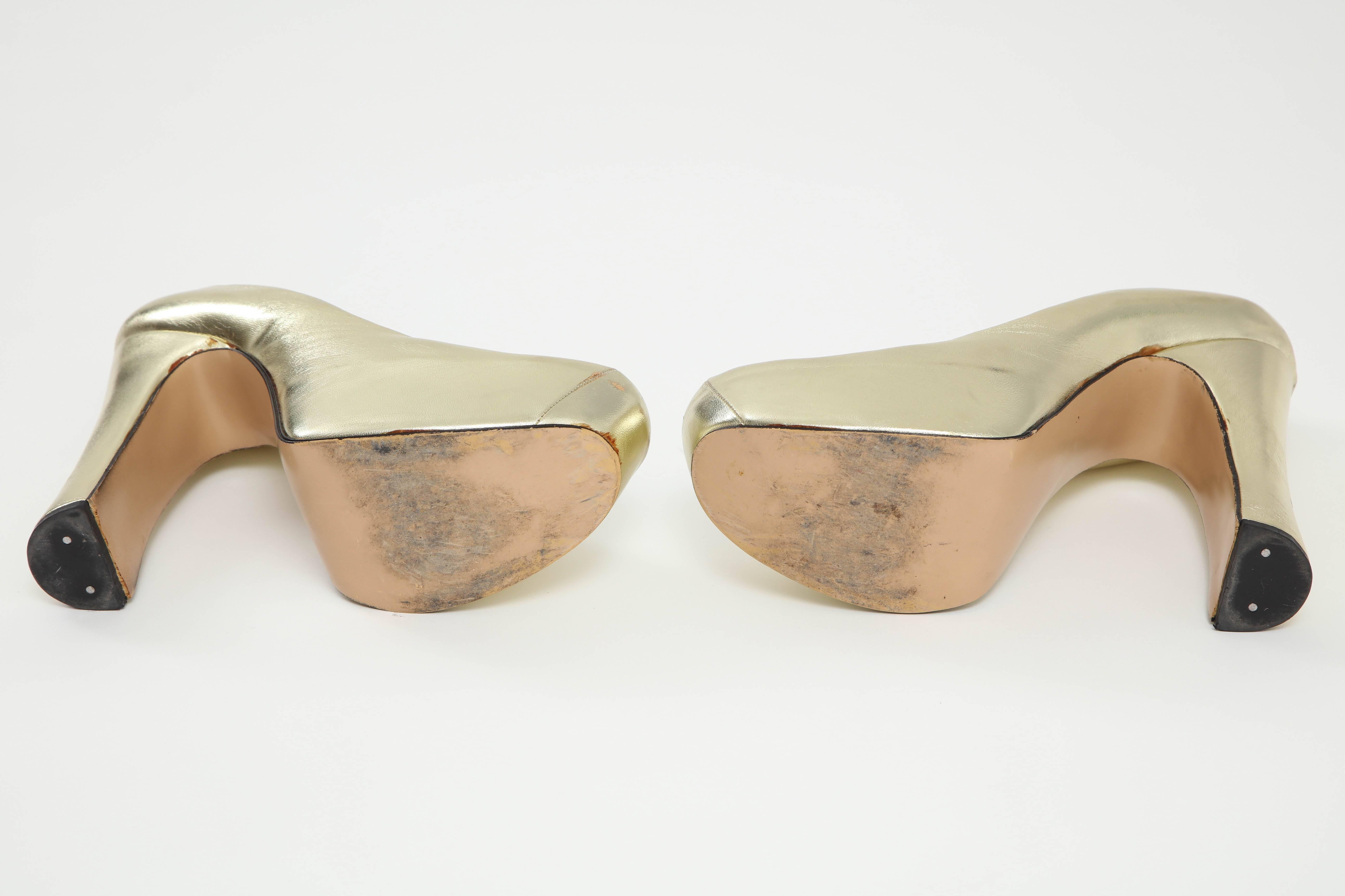 Ikonisches, seltenes Paar Vivienne Westwood-Schuhe (Englisch) im Angebot