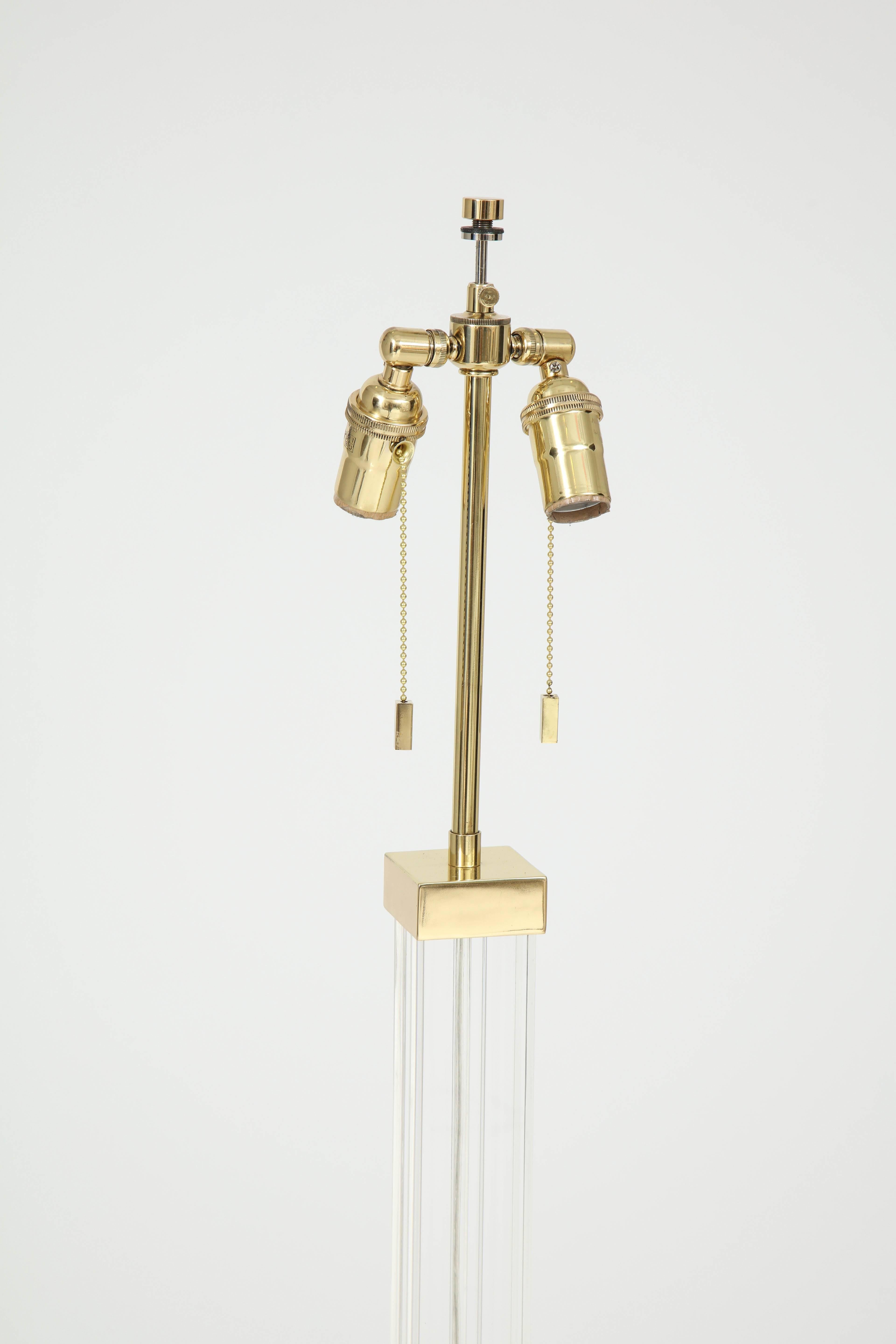 Karl Springer Stehlampe aus Lucite (20. Jahrhundert) im Angebot