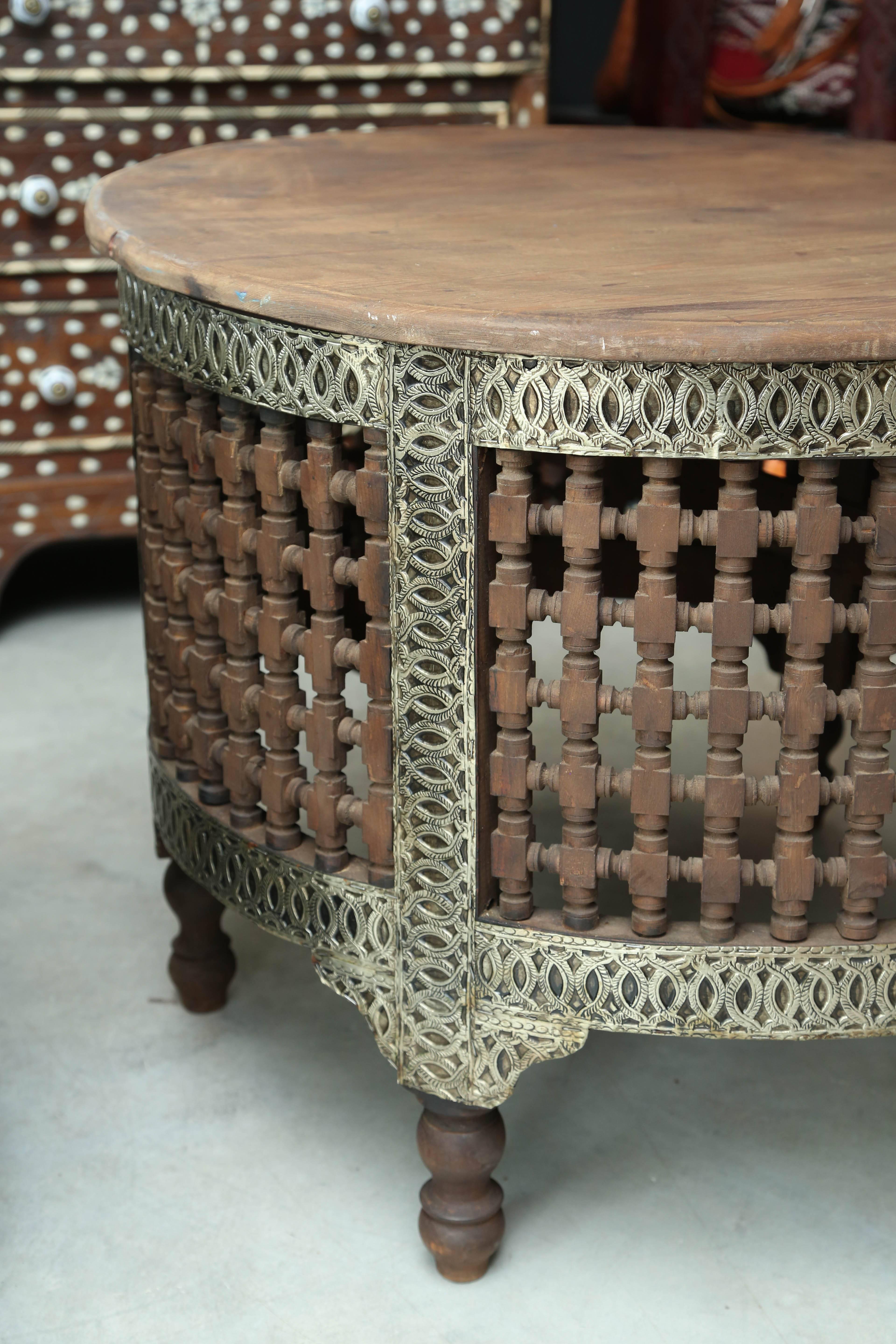 moroccan round coffee table