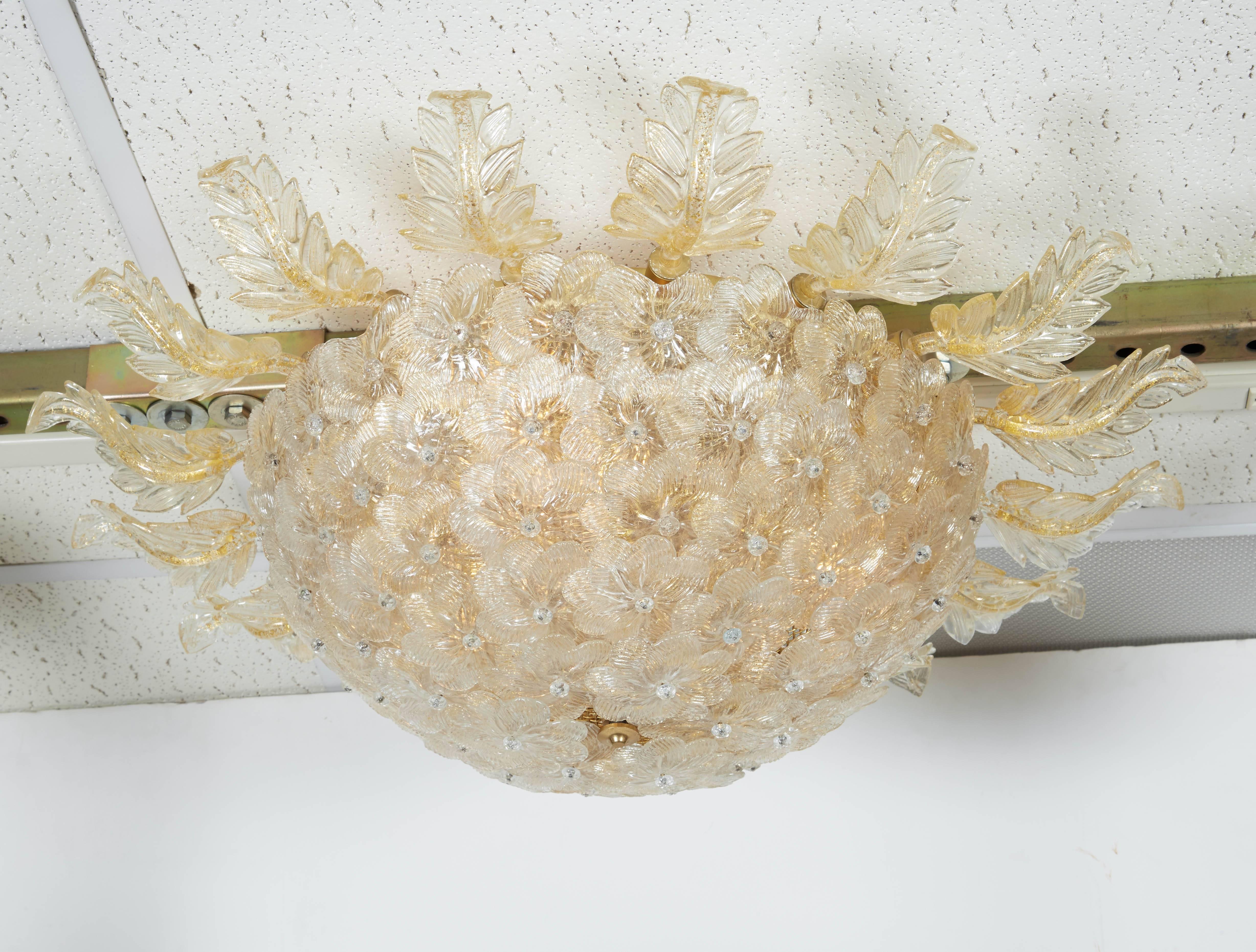  Large and Unique Handblown Murano Flush Mount In Good Condition For Sale In New York City, NY