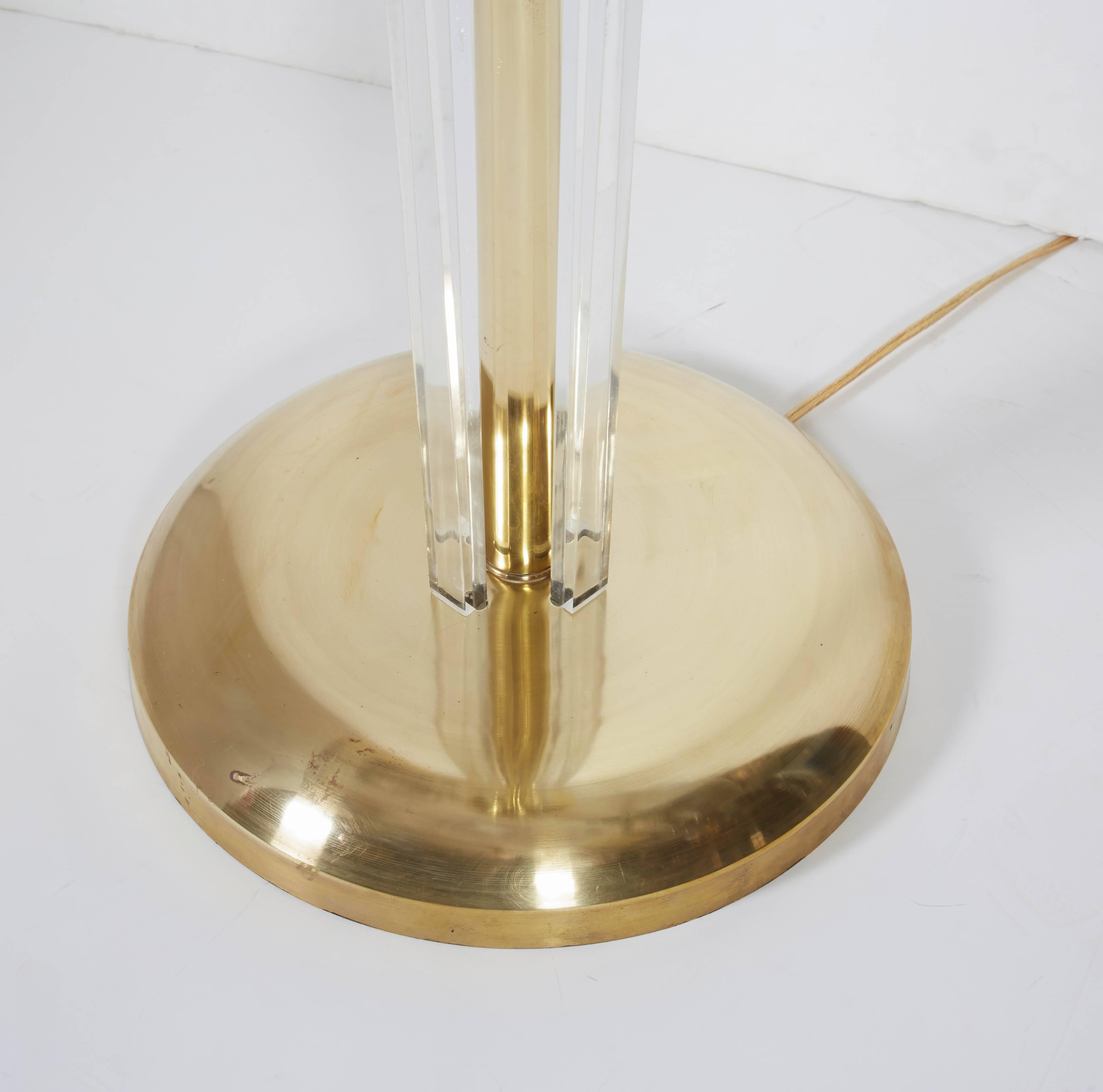 Italian Brass and Lucite Torchere/ Standing Lamp In Good Condition For Sale In New York City, NY