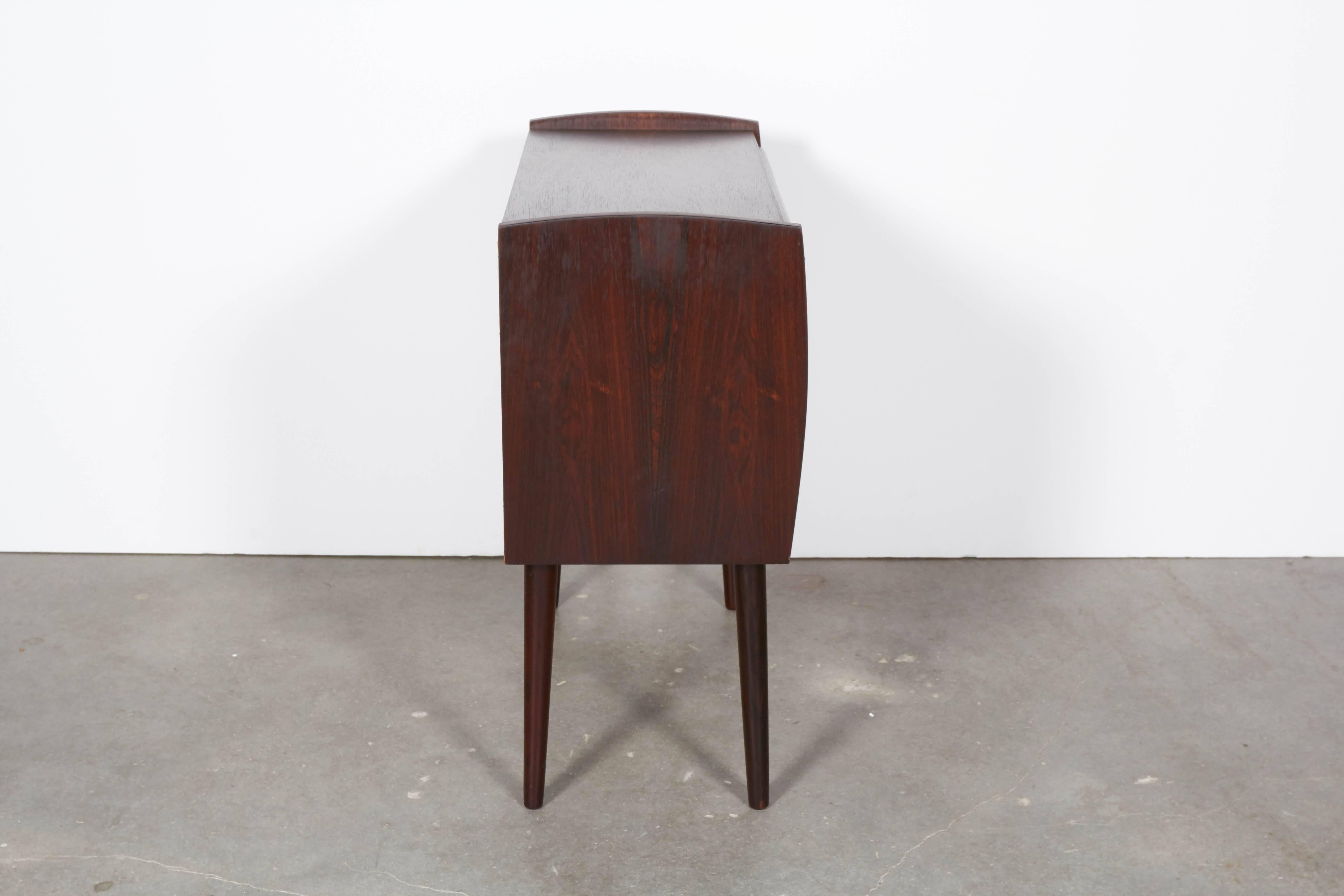 Danish Rosewood Night Stands, Pair In Excellent Condition For Sale In New York, NY