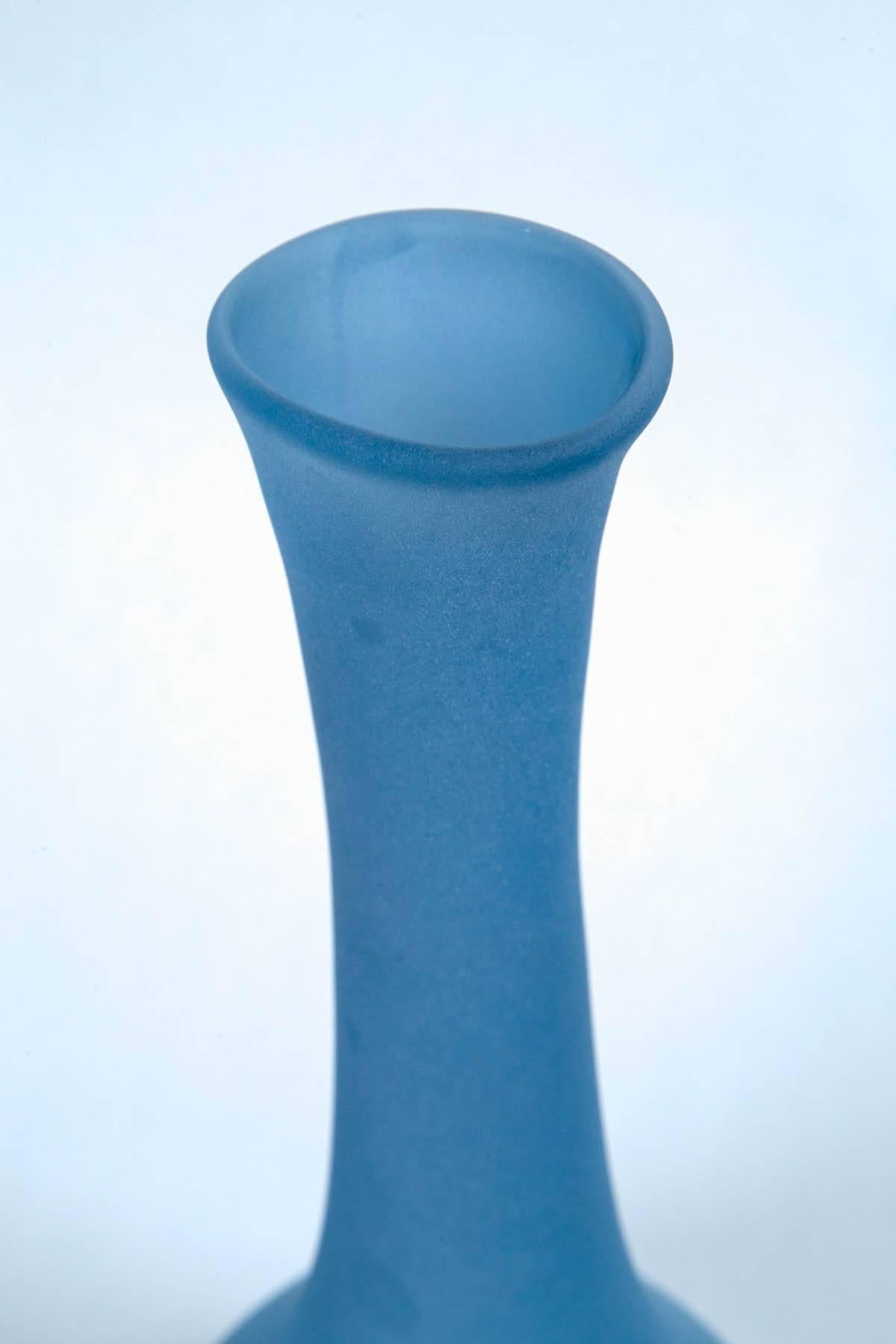 Vase en verre d'art soufflé à la main, XXe siècle Bon état - En vente à Chappaqua, NY