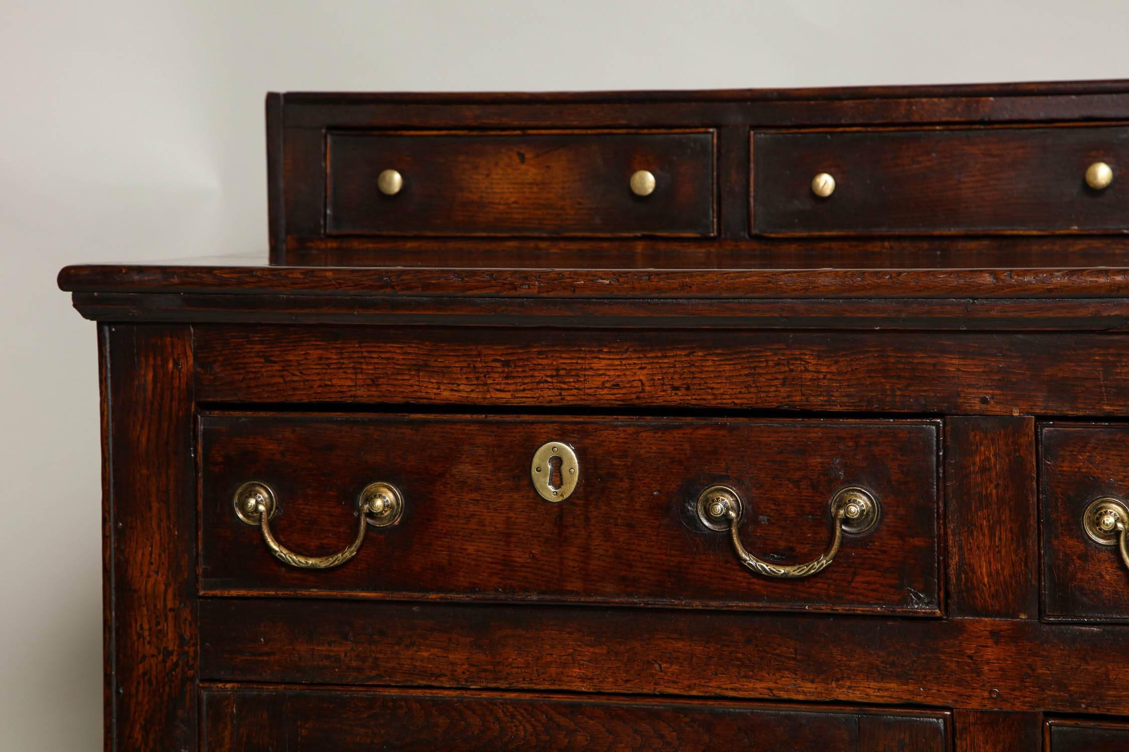 Oak Welsh Low Dresser In Good Condition In Greenwich, CT