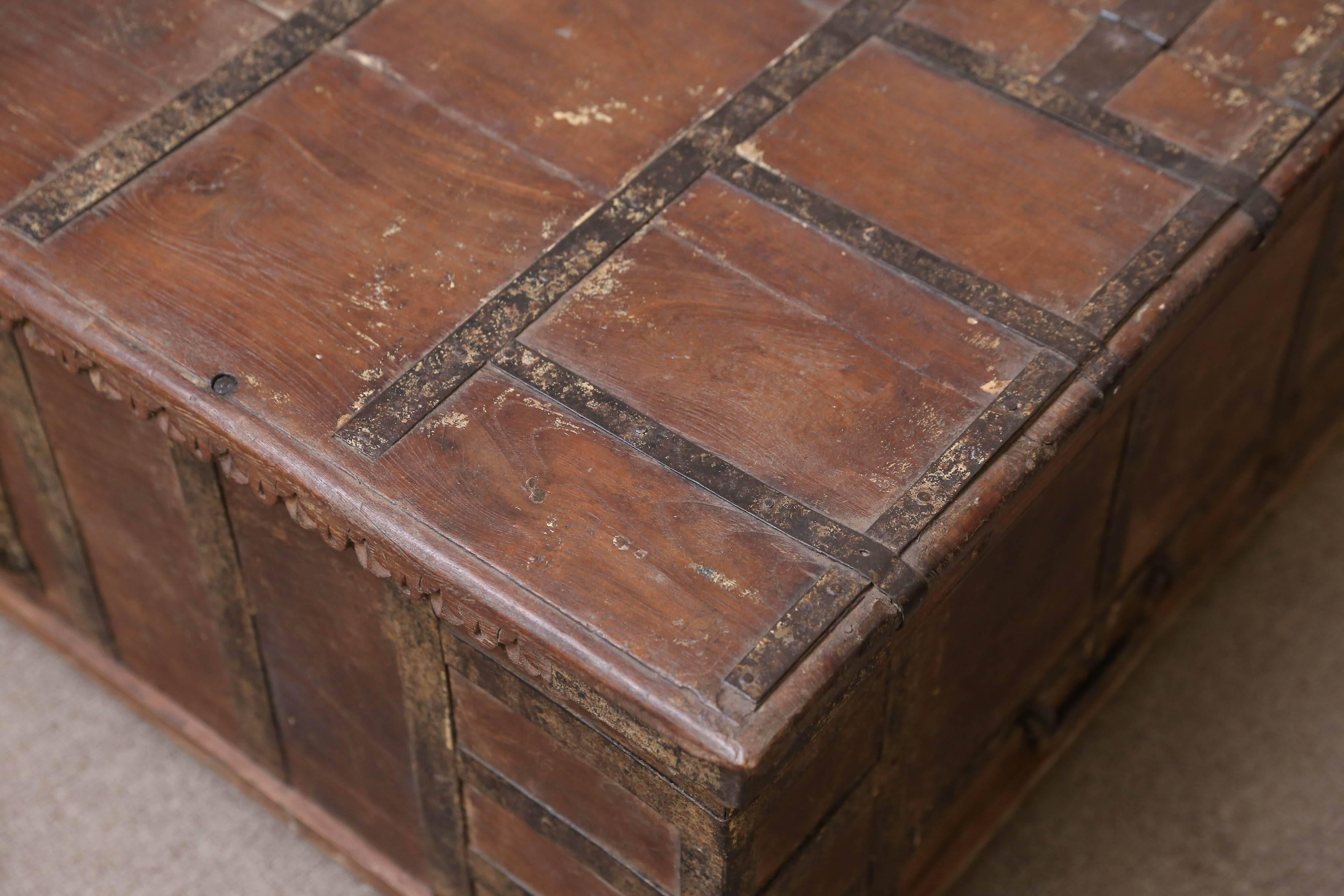 Indian 1820s Solid Teak Wood Dowry Chest from Central India For Sale