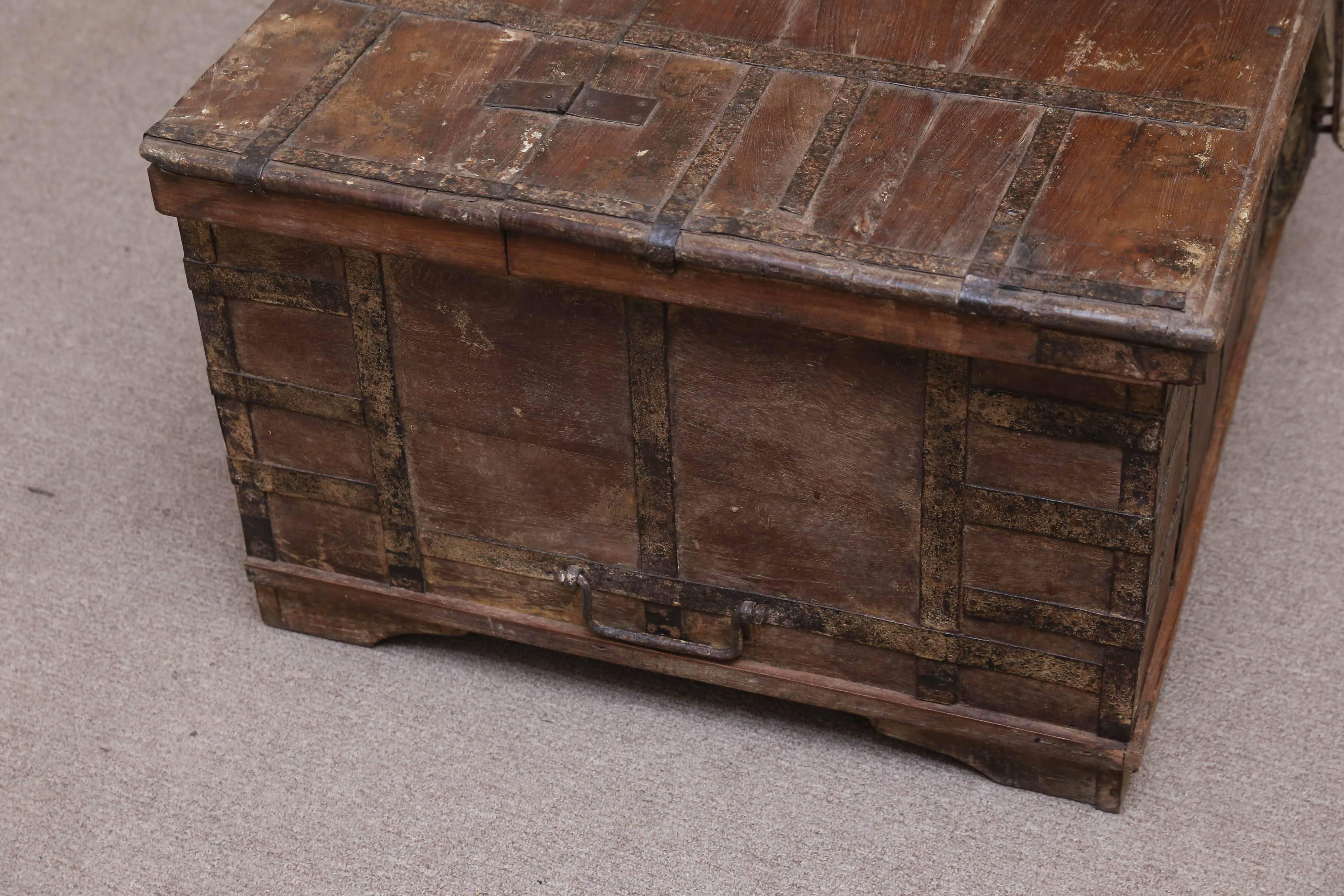 1820s Solid Teak Wood Dowry Chest from Central India In Good Condition For Sale In Houston, TX