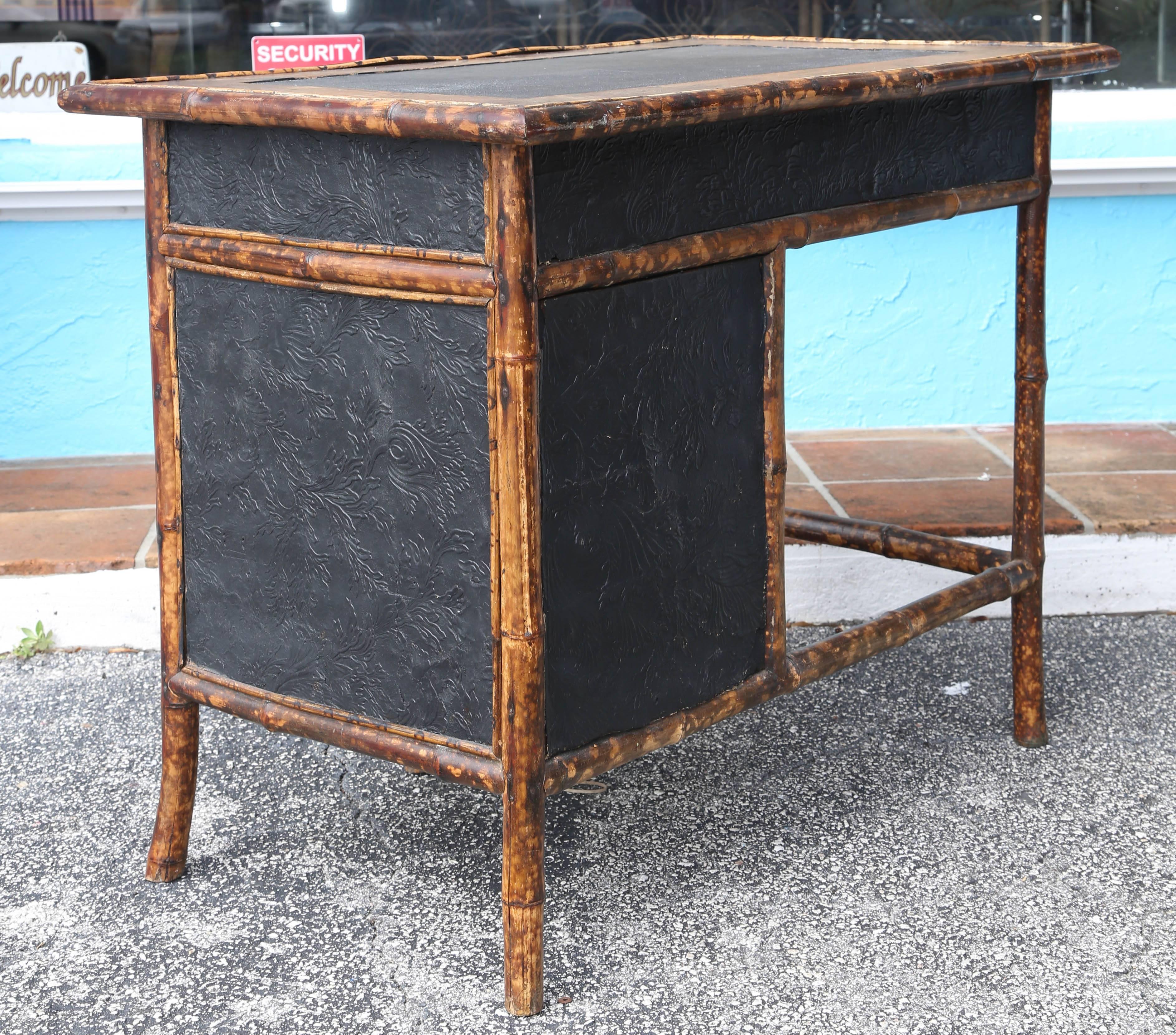 Superb 19th Century English Bamboo Desk In Good Condition In West Palm Beach, FL