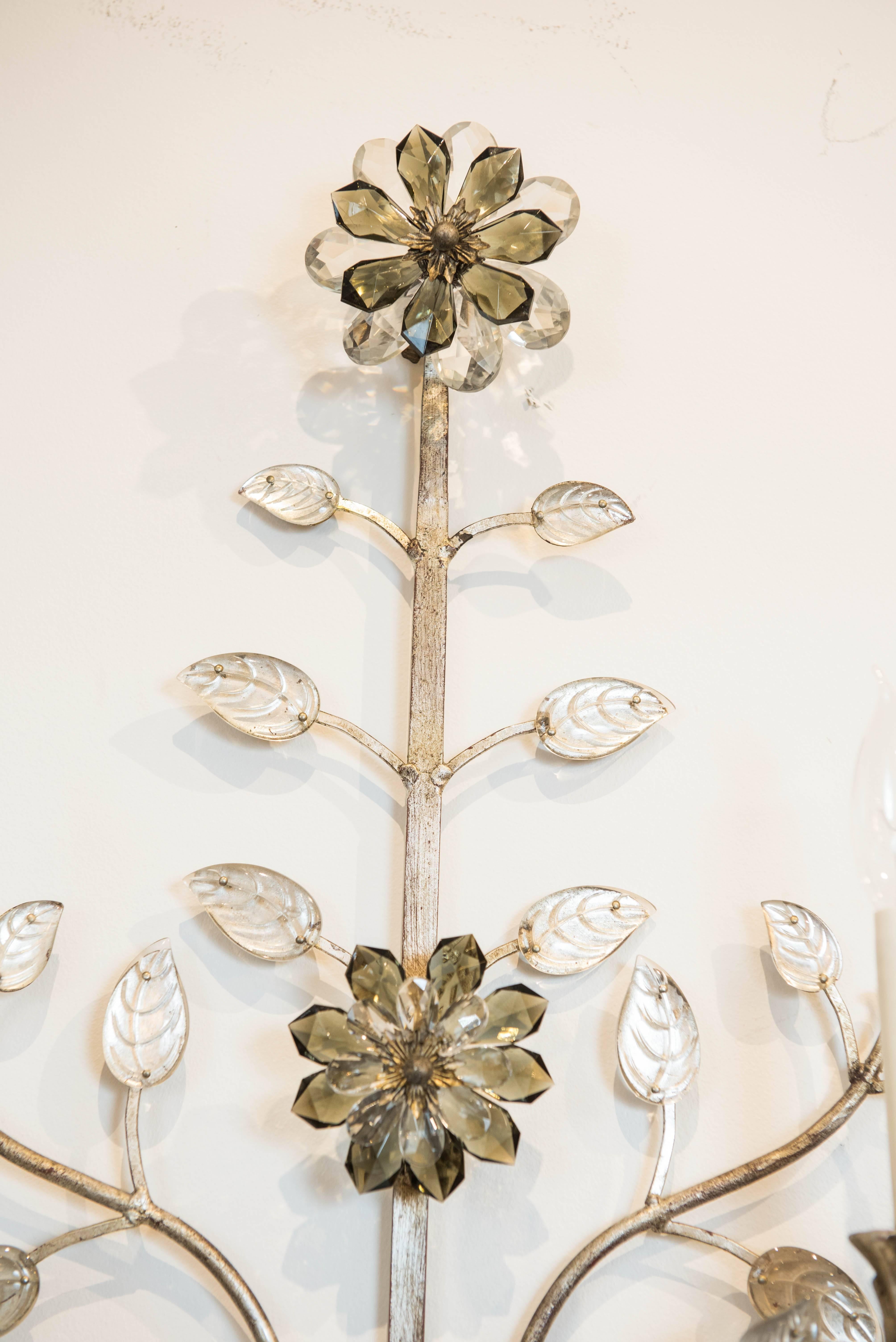 Single Silver Leaf Bagues Style Sconce from Italy In Excellent Condition In Toronto, ON