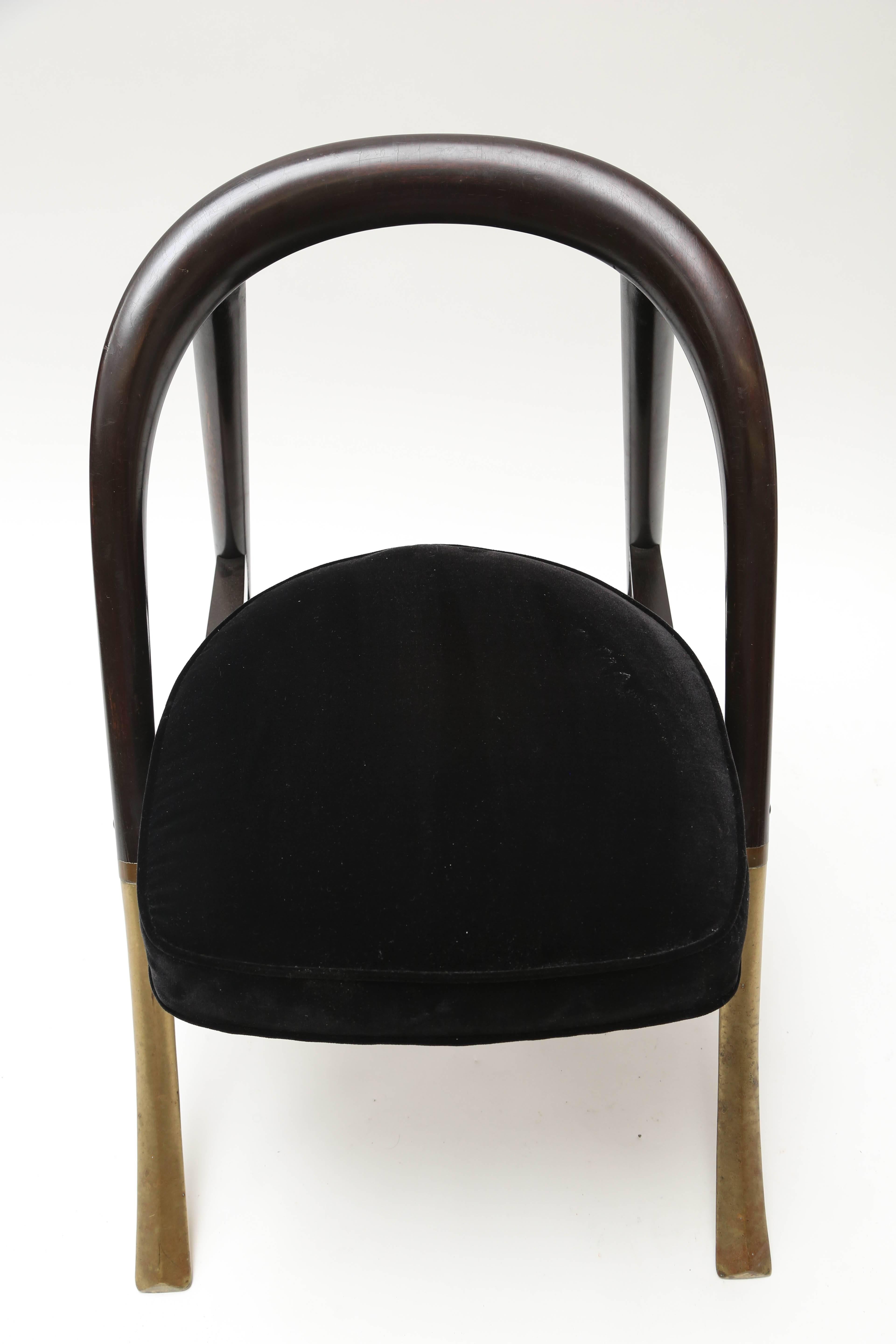 An elegant design from the master of historical modernism
manufactured by Dunbar.