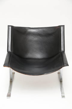 Paire de fauteuils de salon en cuir et bride Clement Meadmore