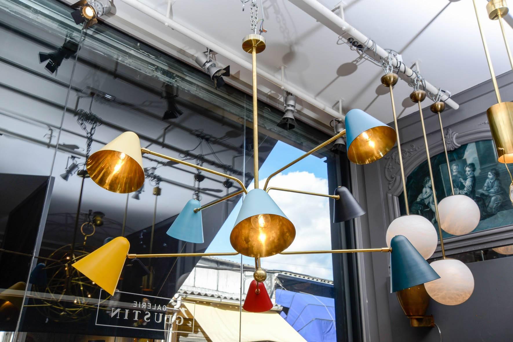 Modern Multicolor Cones and Brass Chandelier In Excellent Condition In Saint-Ouen, IDF