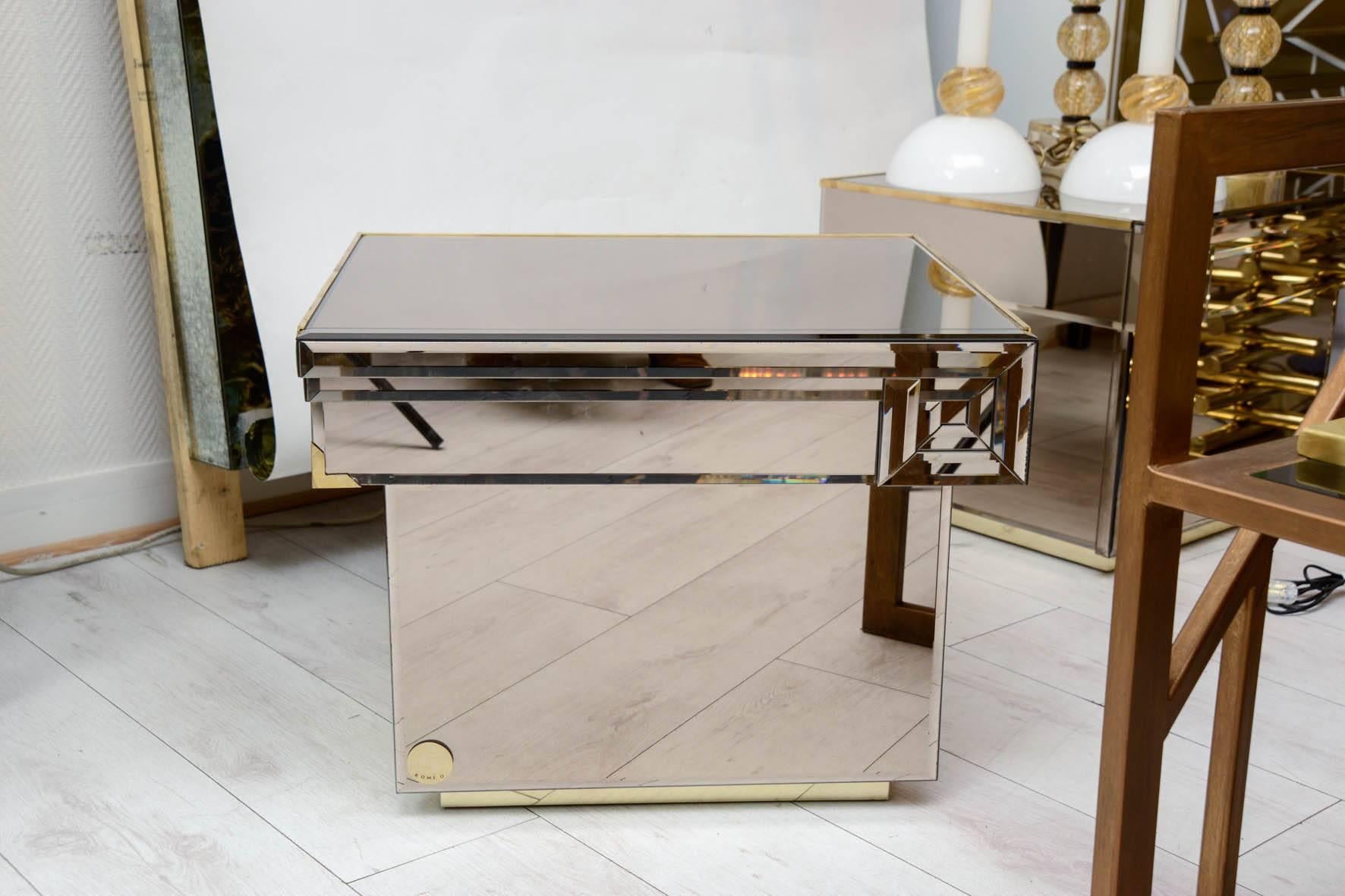 Pair of Bedside Table in Mirror with One Drawer and One Door 1