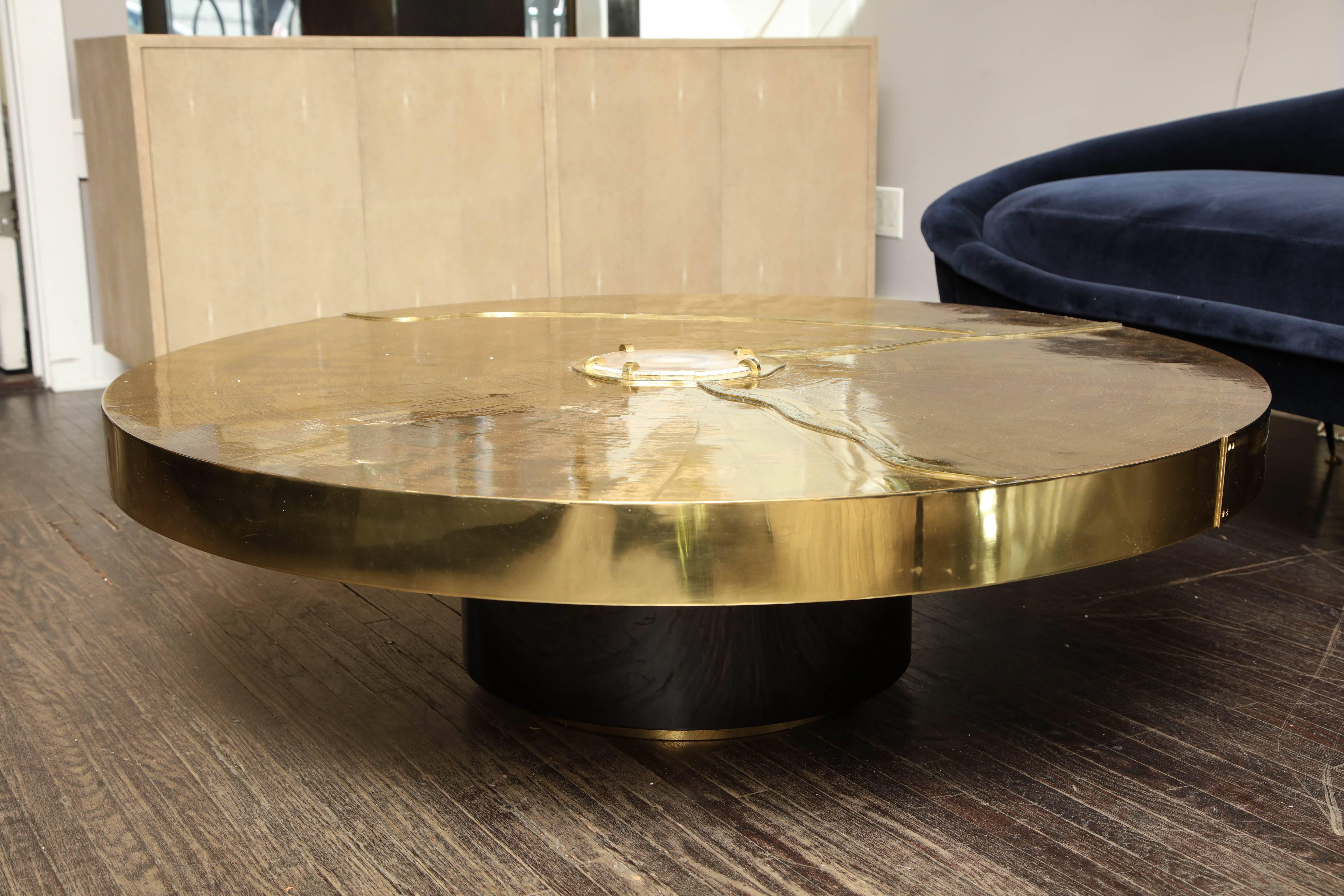 Mid-Century Modern Spectacular Round Etched Brass and Agate Cocktail Table