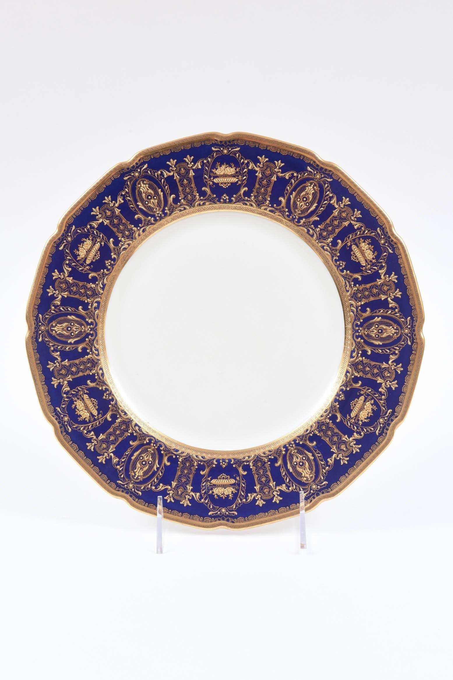 Six Custom for Tiffany Cobalt Blue & Gilt Encrusted Dinner Plates, English In Good Condition In West Palm Beach, FL